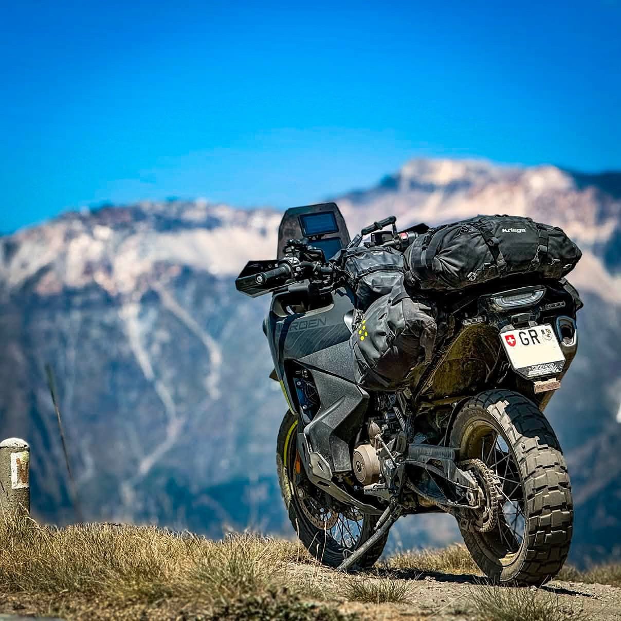 @momani2909 reporting from Strada dell&rsquo;Assietta, Piemonte, Italy.
Check out our OS-Base rackless luggage systems
.
.
#kriega #ridekriega #advrider #advbike #husqvarnanorden901