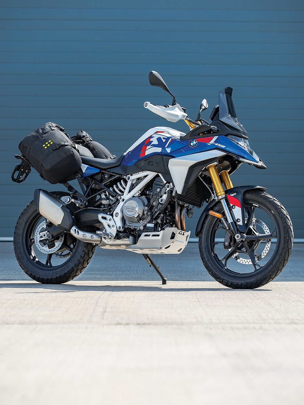The Kriega OS-Base BMW GS Rackless harness fits all models of the GS including the F450.
This one has a pair of OS-18 packs for 36 litres of capacity.

#kriega #ridekriega #bmwgs #bmwf450gs #bmwadvriders #advriders #bmwadventureriders