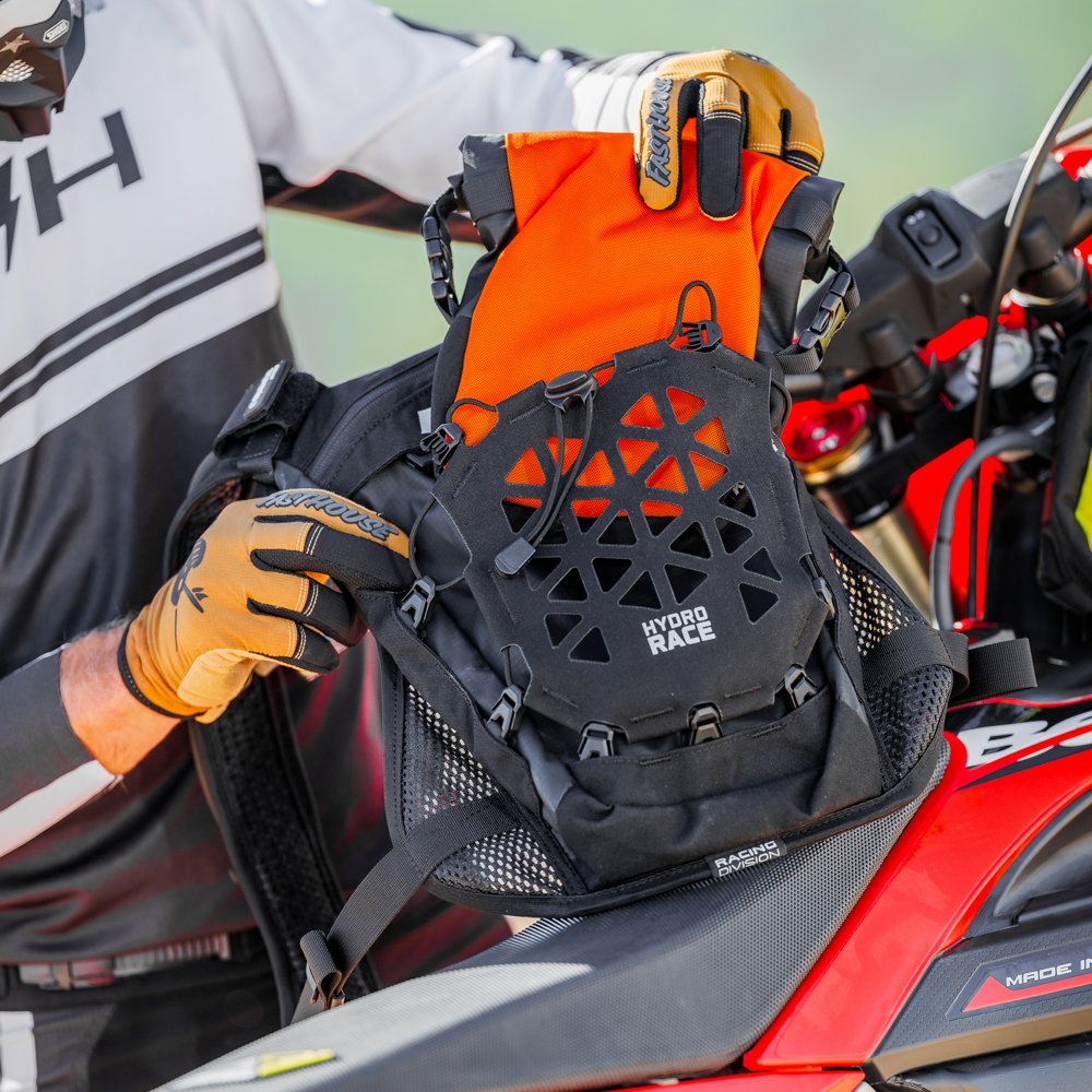 kriega-race-pouchdp-2.jpg