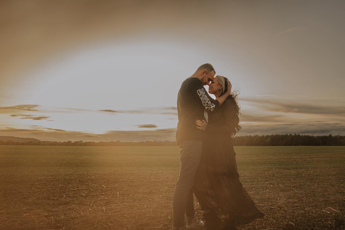 hana + chris &ldquo;some love stories are painted in black&rdquo;
A wee frolic around tentsmuir 🖤