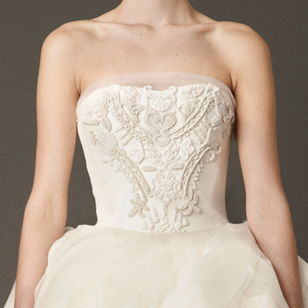 Vera Wang Leisel Detail