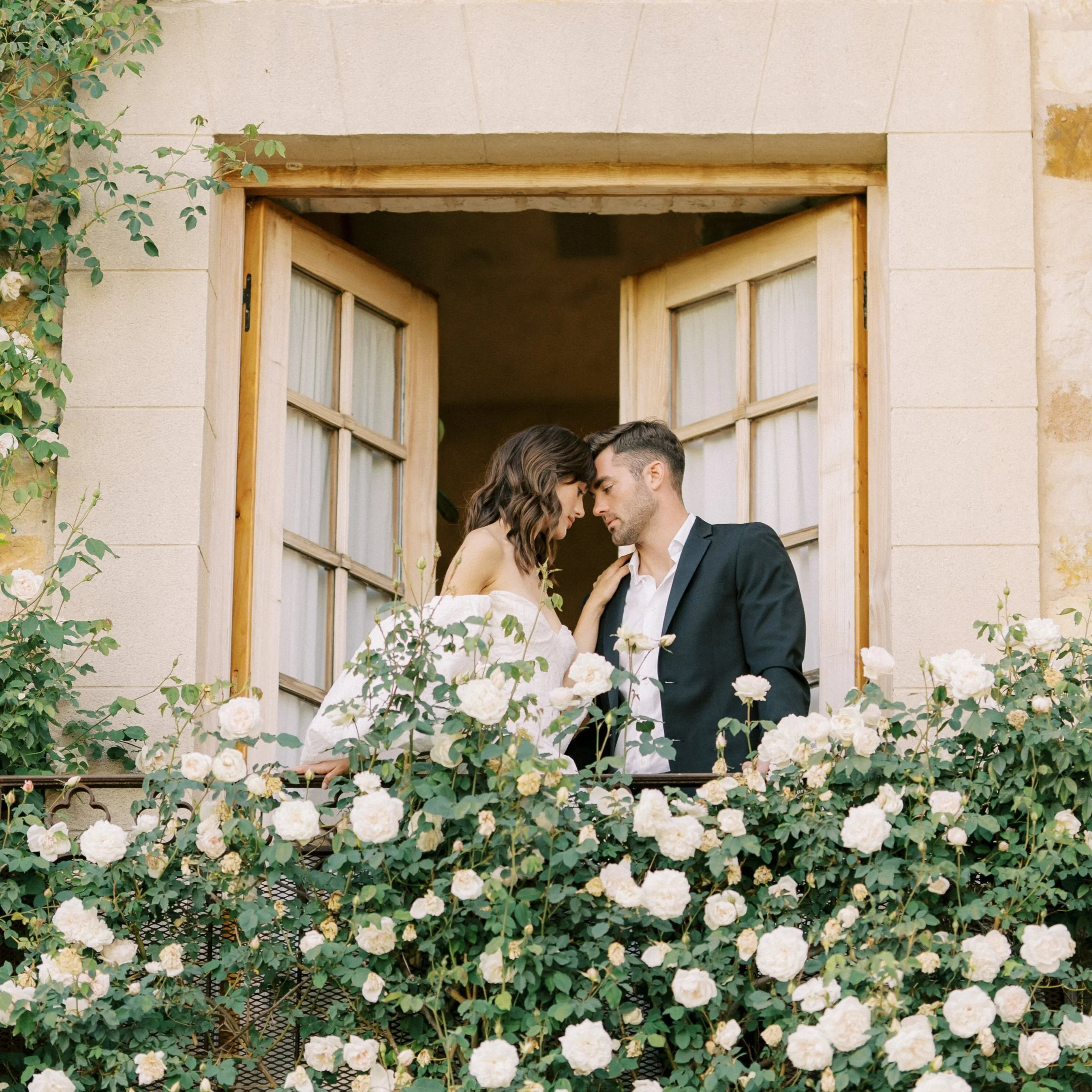 You'll love this sunsoaked, old-world luxury editorial set in a Southern California Villa