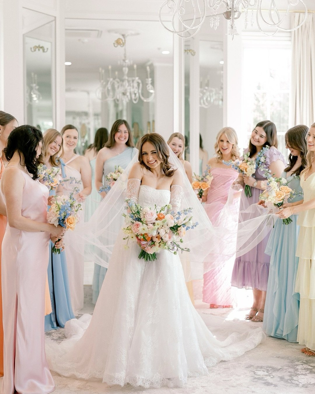Pastel perfection, a radiant bride, and love in full bloom 💕
Alex&rsquo;s Flora gown is from our sister store @LanaAddisonBridal &mdash; and yes, we&rsquo;re obsessed!

Gown | @_houseofflora_
Planner | @aliceallenevents
Photography | @samikathryn
Ve