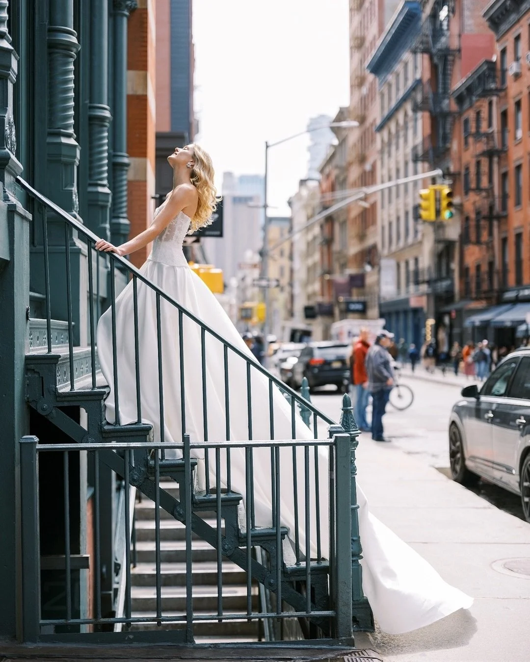There&rsquo;s nothing like fall in New York 🍂 Brides are filling our Soho boutique with so much excitement right now &mdash; and we love being part of the journey to &ldquo;yes.&rdquo;

Gown | @_houseofflora_
Photography | @sophiekayephotography
Hai