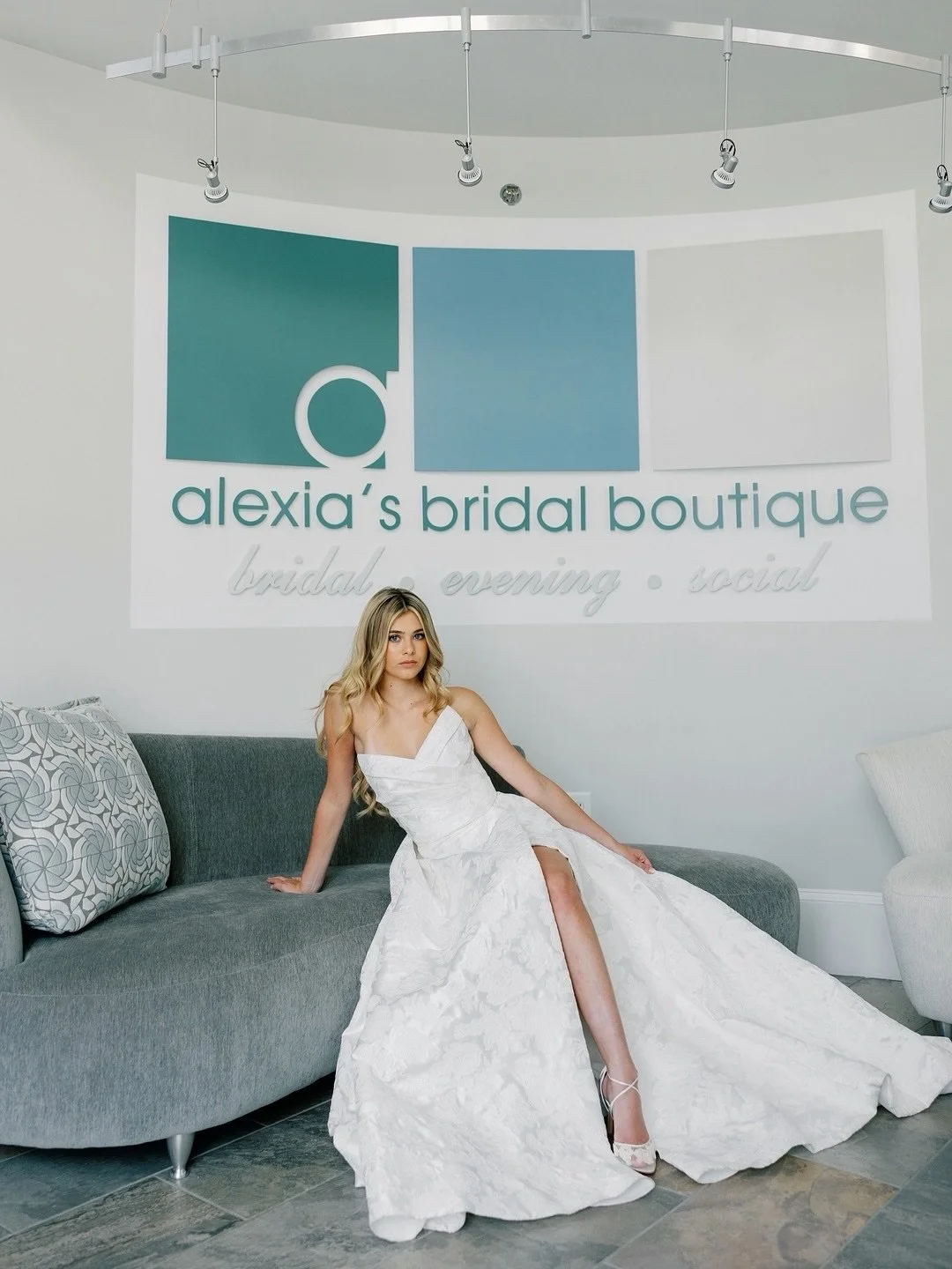 From sculpted satins to airy tulles and modern laces, Monique Lhuillier&rsquo;s Bliss collection captures the essence of timeless romance. Now available exclusively for our NYC brides at our Soho salon.

Gown |&nbsp;@moniquelhuillierbride
Photography