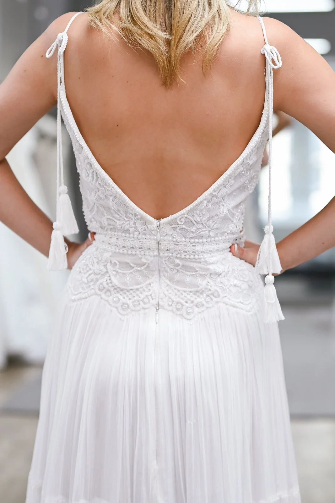 inbar-freiman-hili-wedding-dress-sample-back-detail