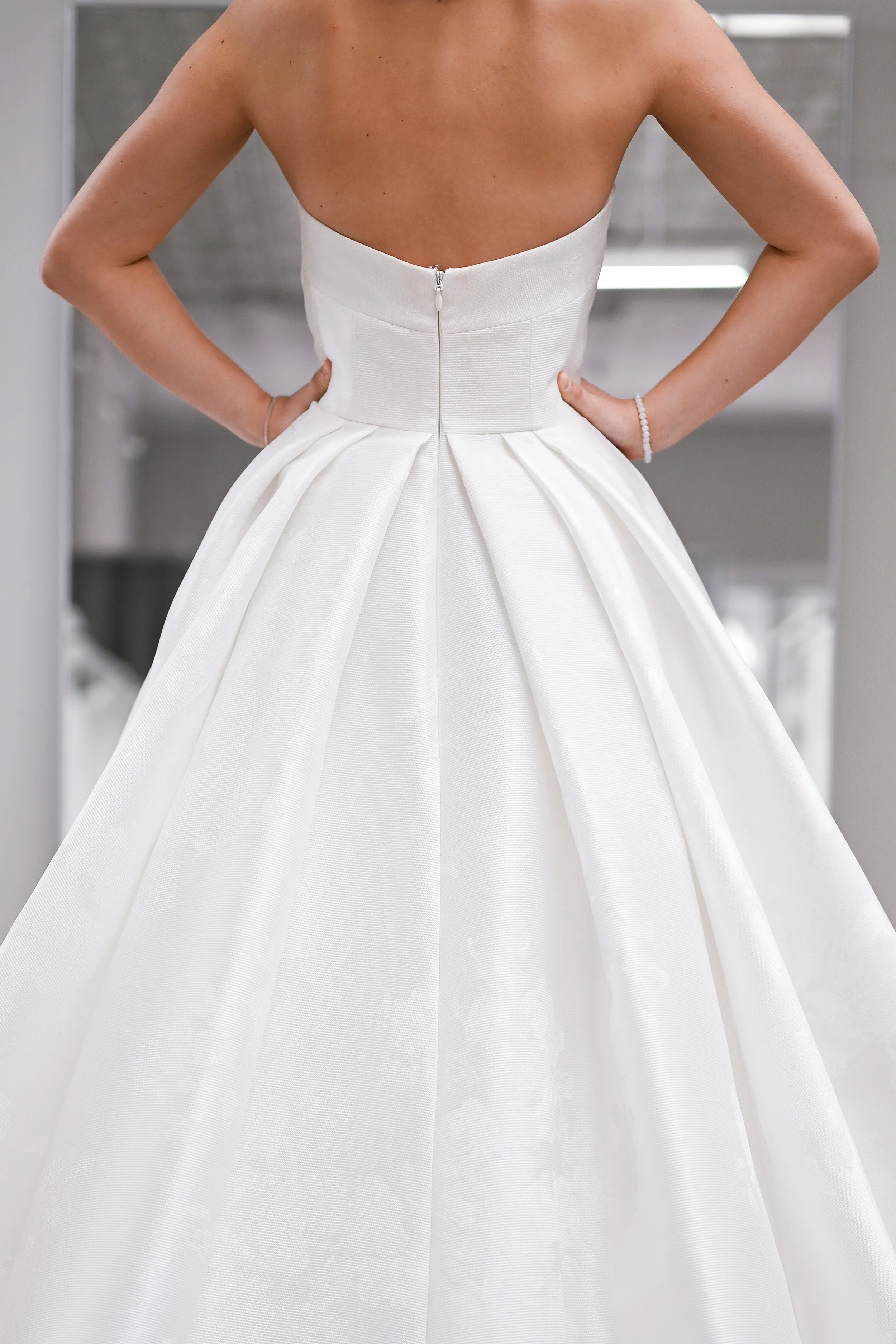 reem-acra-flock-of-angels-wedding-dress-sample-back-detail.jpg