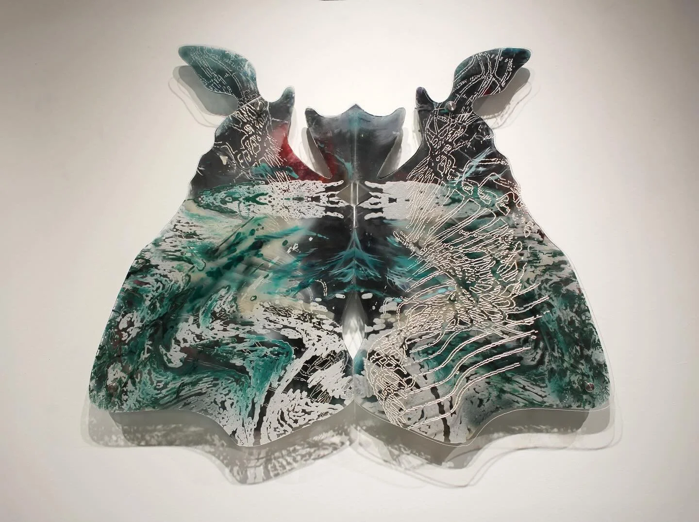 I am a cyborg and so are you
40inx37.5inx2.5in
Oil on plexiglass
December 2025
.
This piece intends to reference the Cyborg Manifesto, a work by Donna Jeanne Haraway. Constructed out of 3 CNC cut layers, 1/8th in plexiglass acrylic, each layer serves
