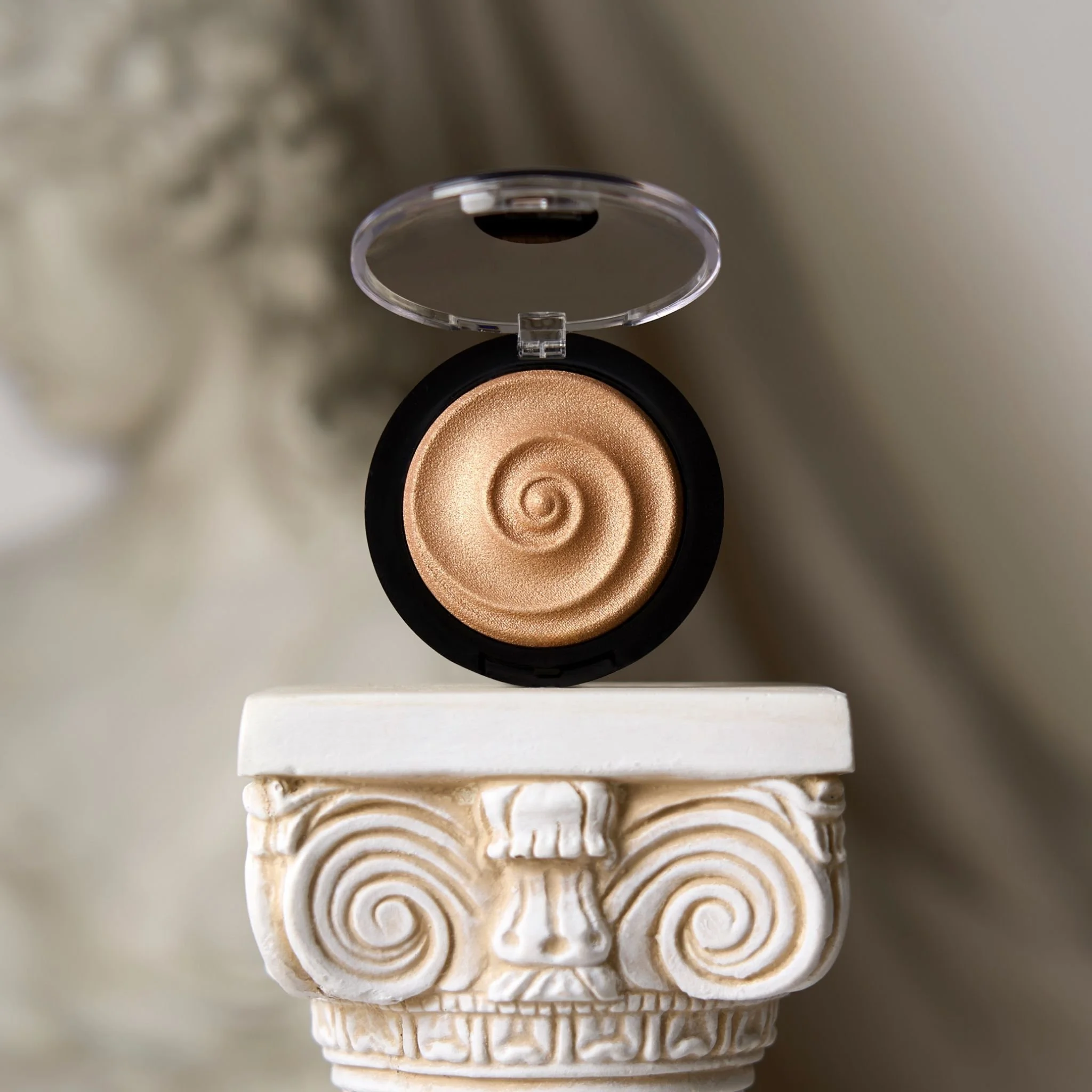 LG_Baked Gelato Swirl Illuminator_PDP_Additional-40.jpg
