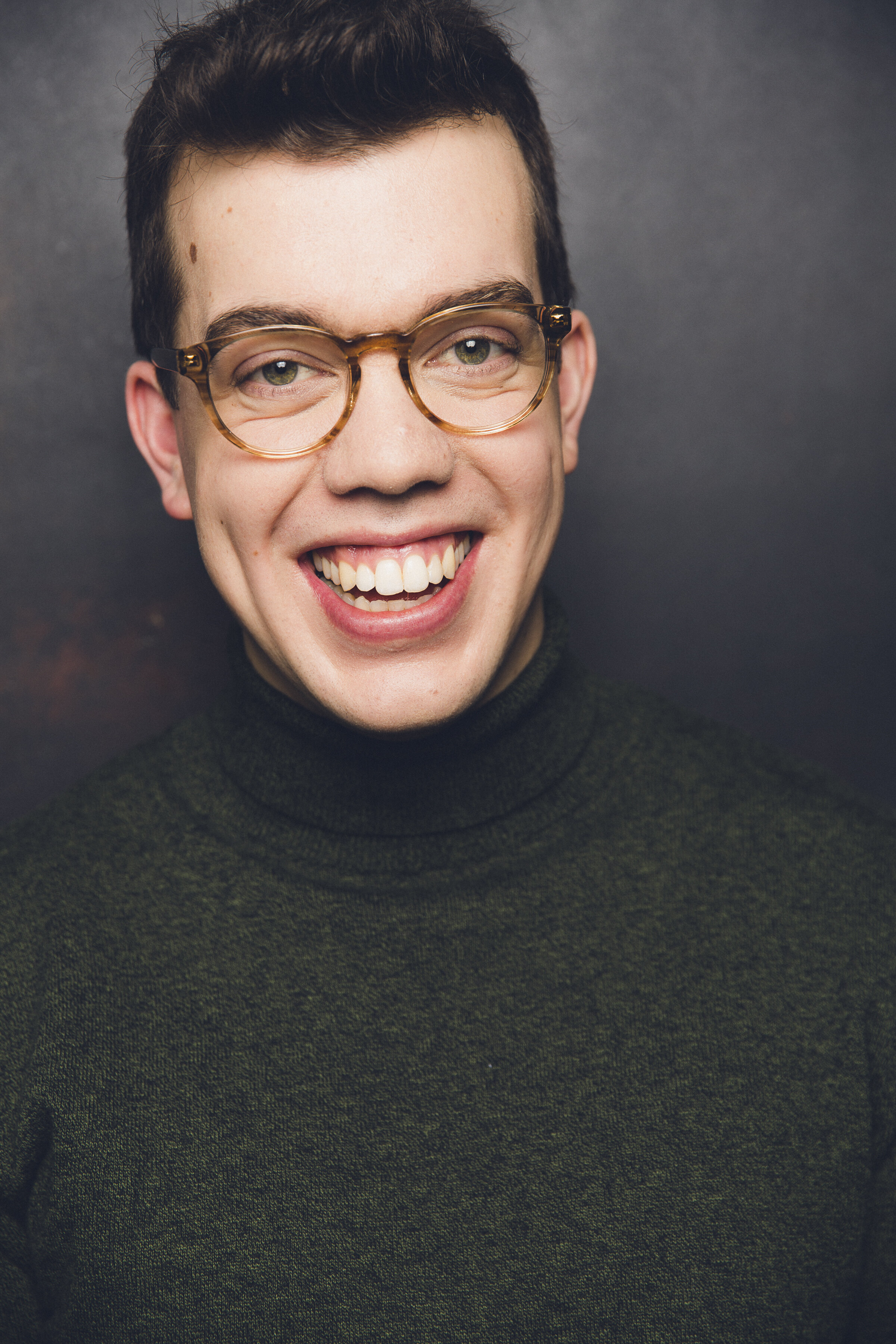 Headshot/Resume Kyle Nicholas Anderson