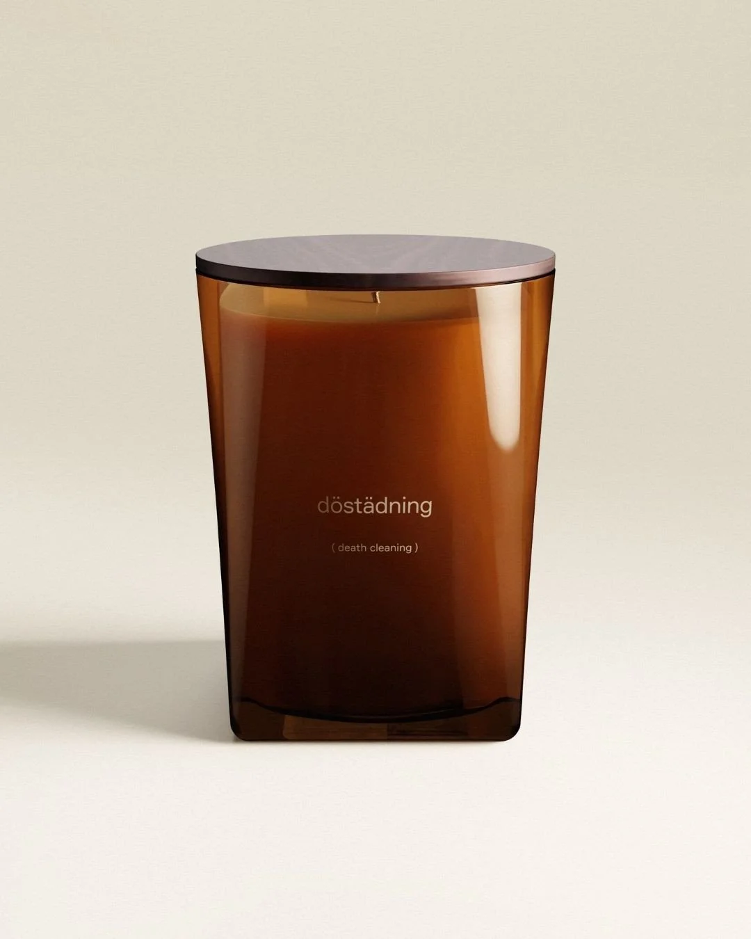 Meet d&ouml;st&auml;dning⁠
⁠
Because spring cleaning is a lot more fun when it smells this good.⁠
⁠
Light it, open a window, suddenly you&rsquo;re not &ldquo;cleaning&rdquo; you&rsquo;re just&hellip; moving things around with better taste.⁠
⁠
Smells 