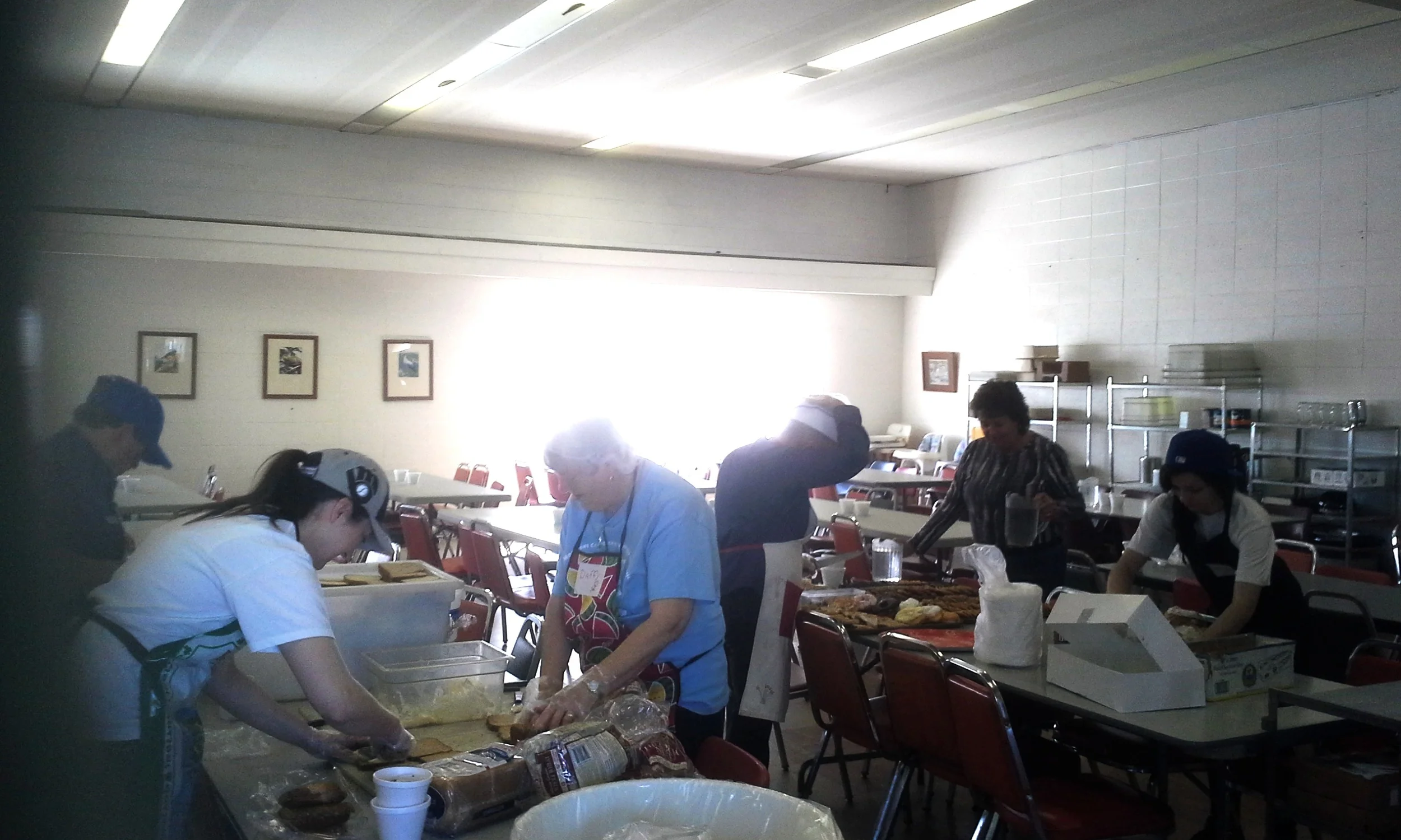 south-side-saturday-lunch_14183410772_o.jpg