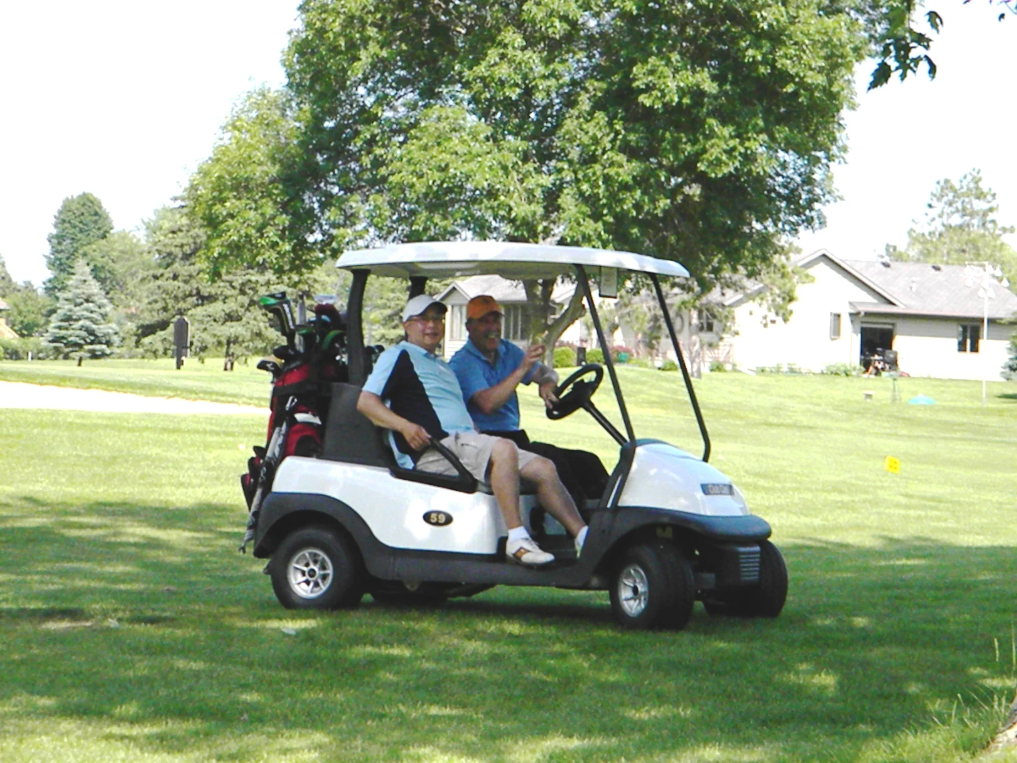 gathering-golf-event_14521158525_o.jpg