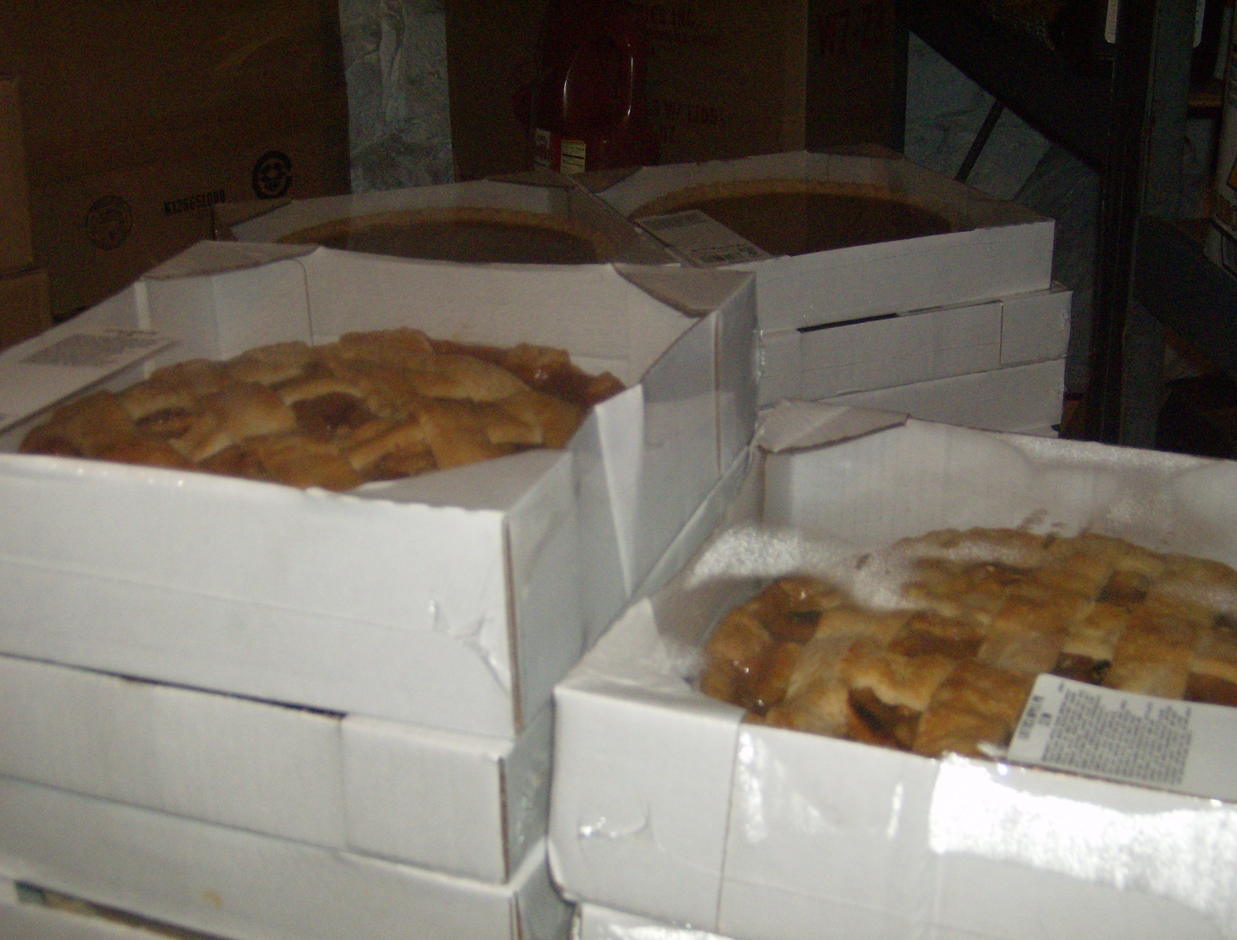  Turkeys, pies, and placemats for Thanksgiving
