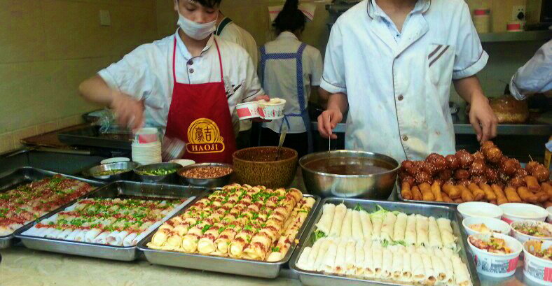 Above and Below: More delicious Chengdu street food