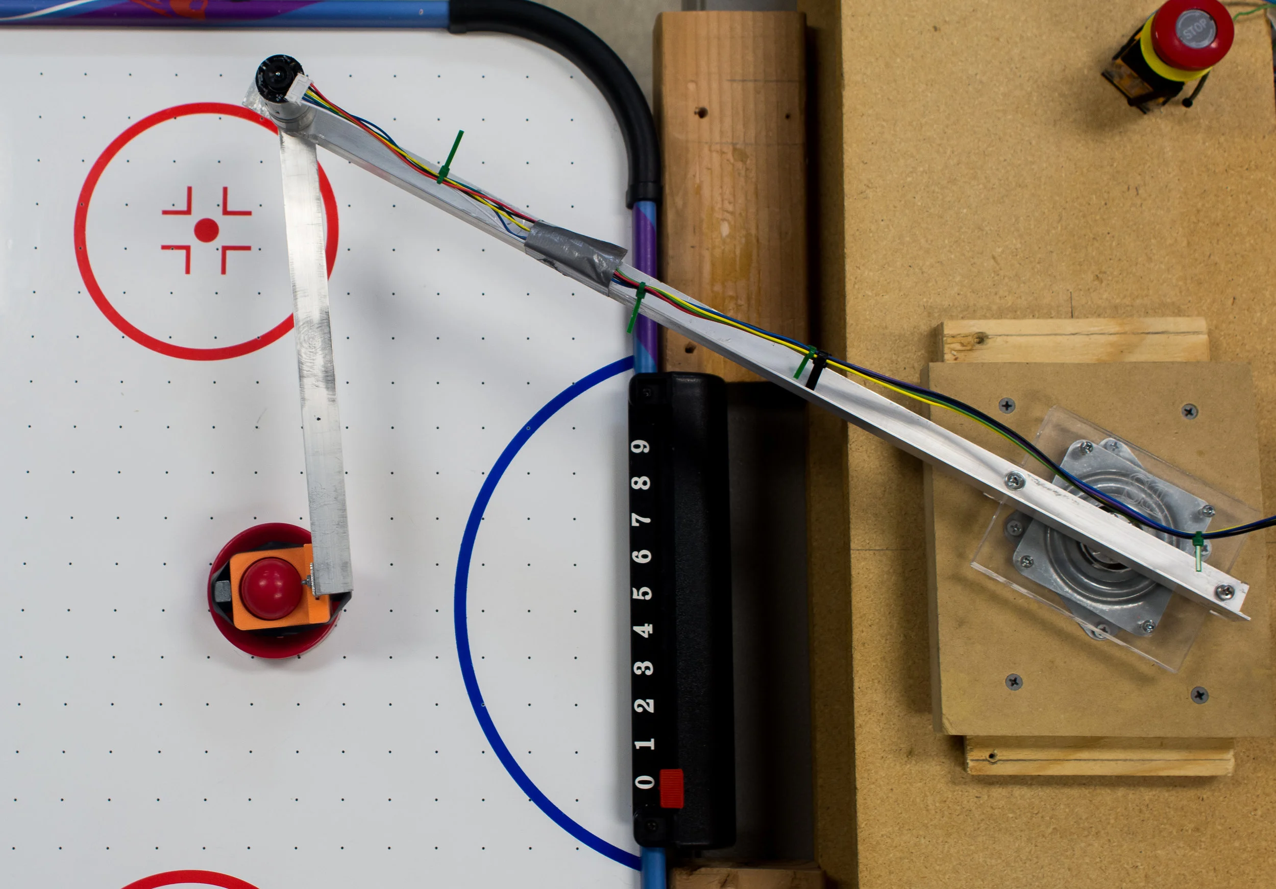 Figure 3 Rotary-rotary arm assembly with Lazy Susan (turntable)