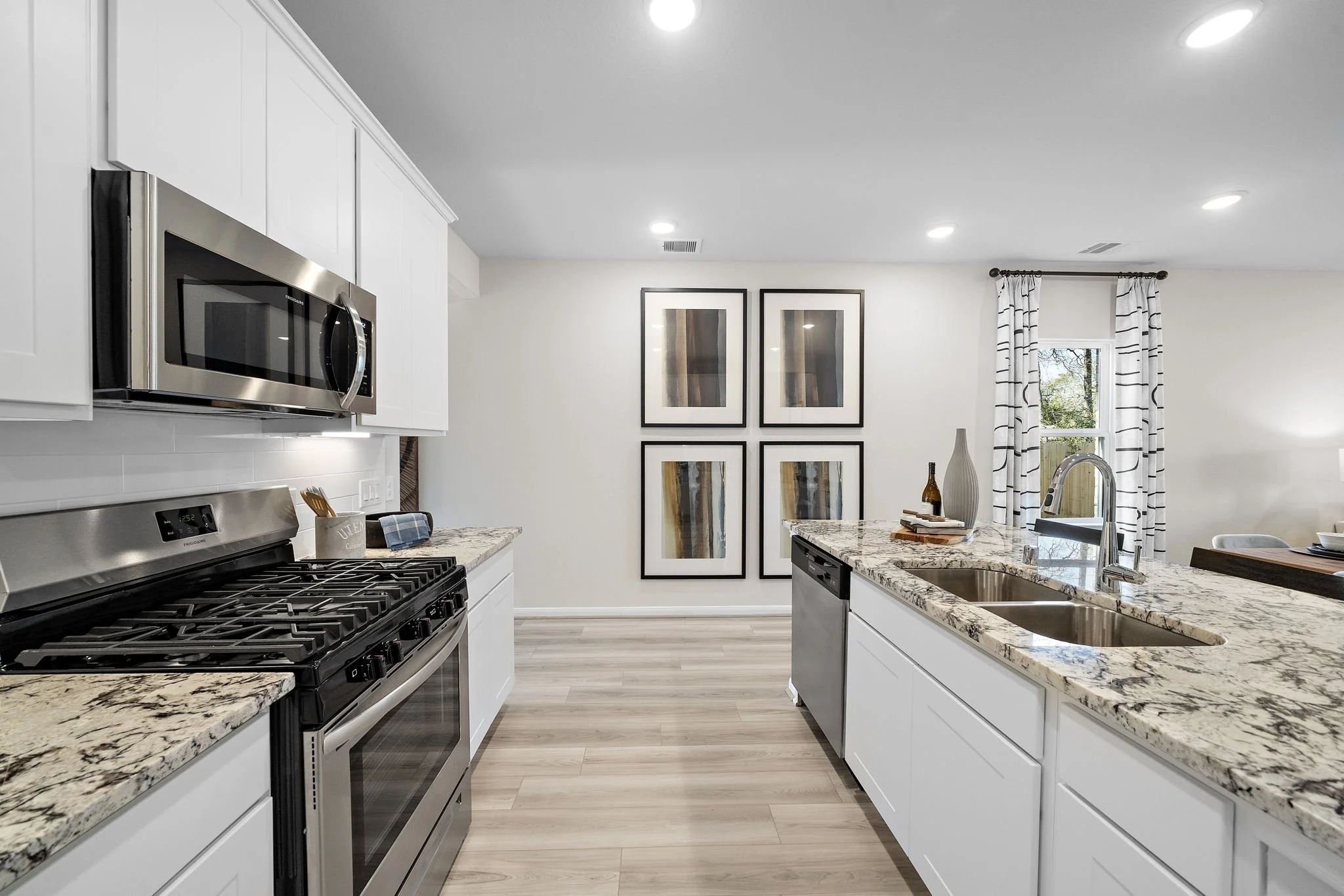 15-web-or-mls-110 Elm Tree Cir Wide-49.jpg