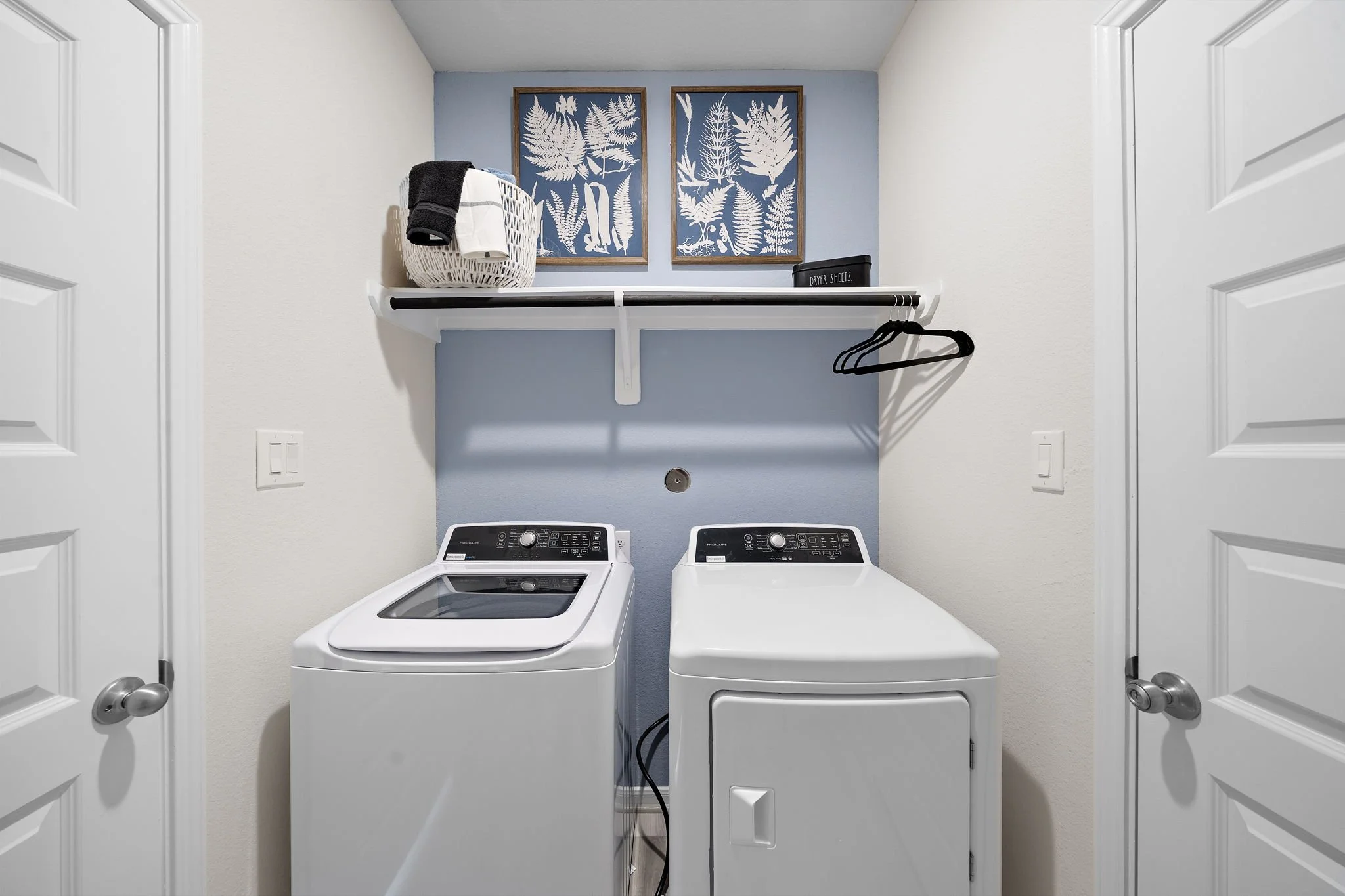 42-web-or-mls-110 Elm Tree Cir Wide-16.jpg