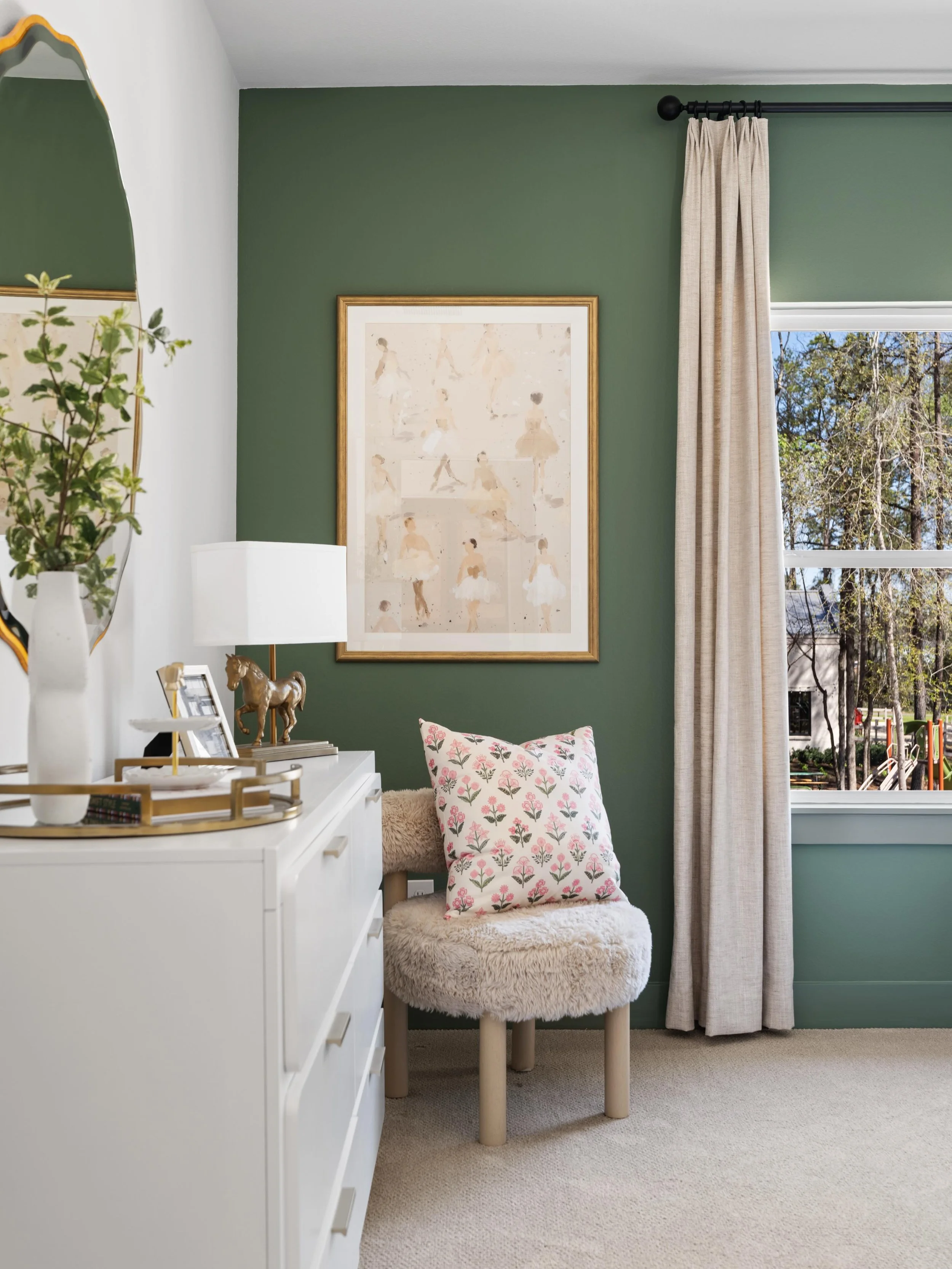 Inspo for when the big kid room era arrives🥹 swipe through some of our favorite secondary rooms lately &rarr;

#bigkidroom #kidsroomdesign #ballerinaroom #boysroom #kidsroomdecor​​​​​​​​​​​​​​​​