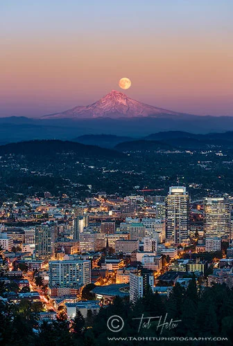 PDX MOONRISE