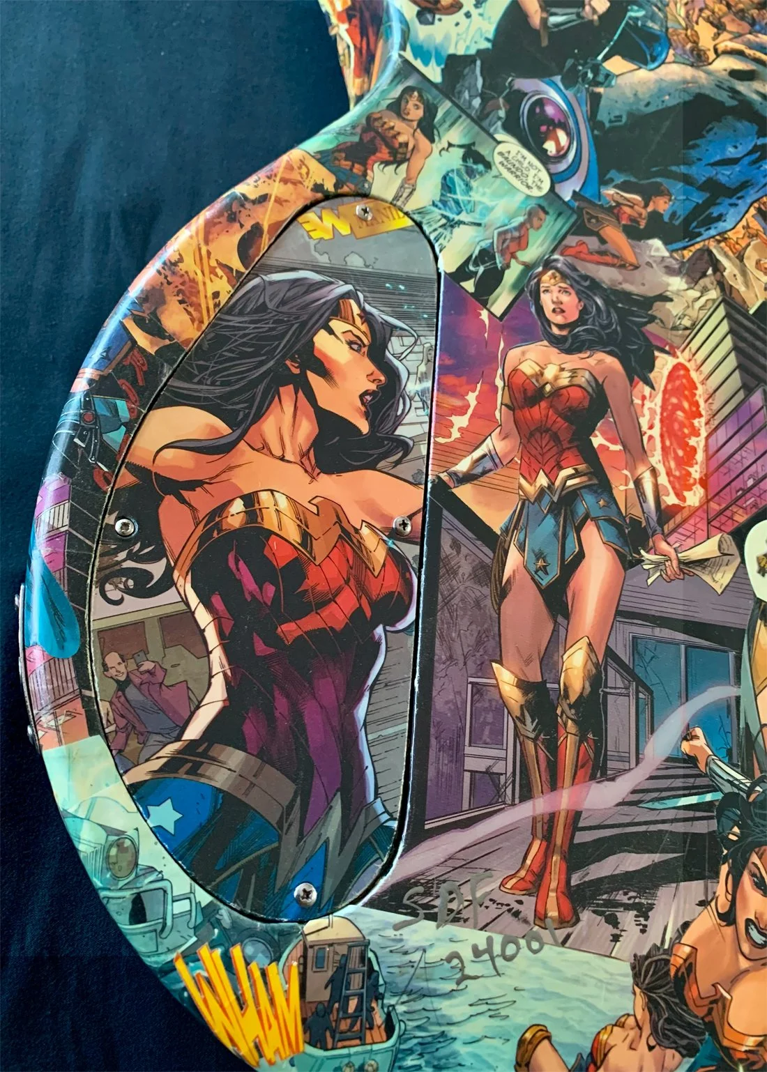 Wonder-Woman,-24001-back-cover-plate.jpg