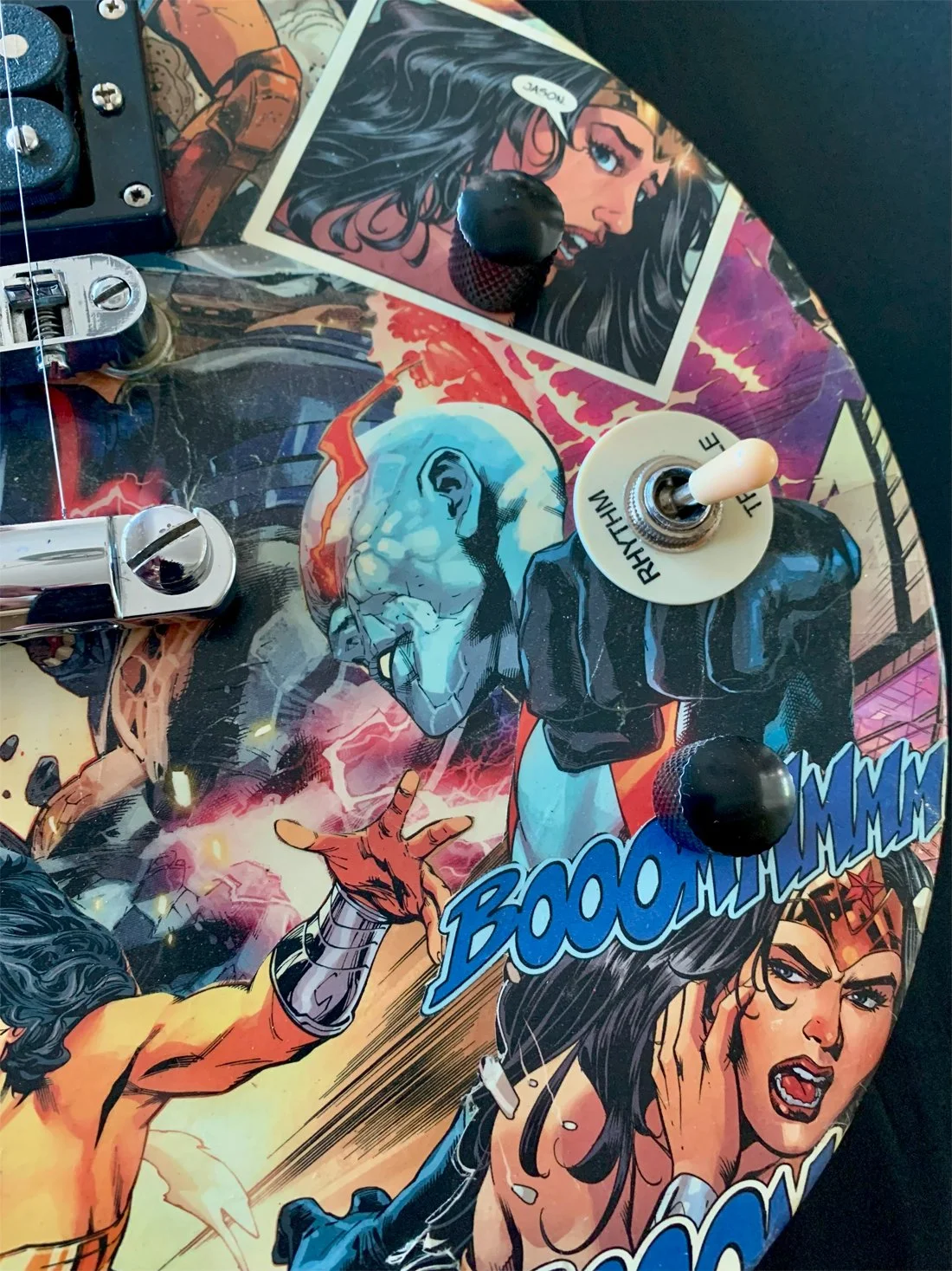 Wonder-Woman,-24001-face-controls.jpg