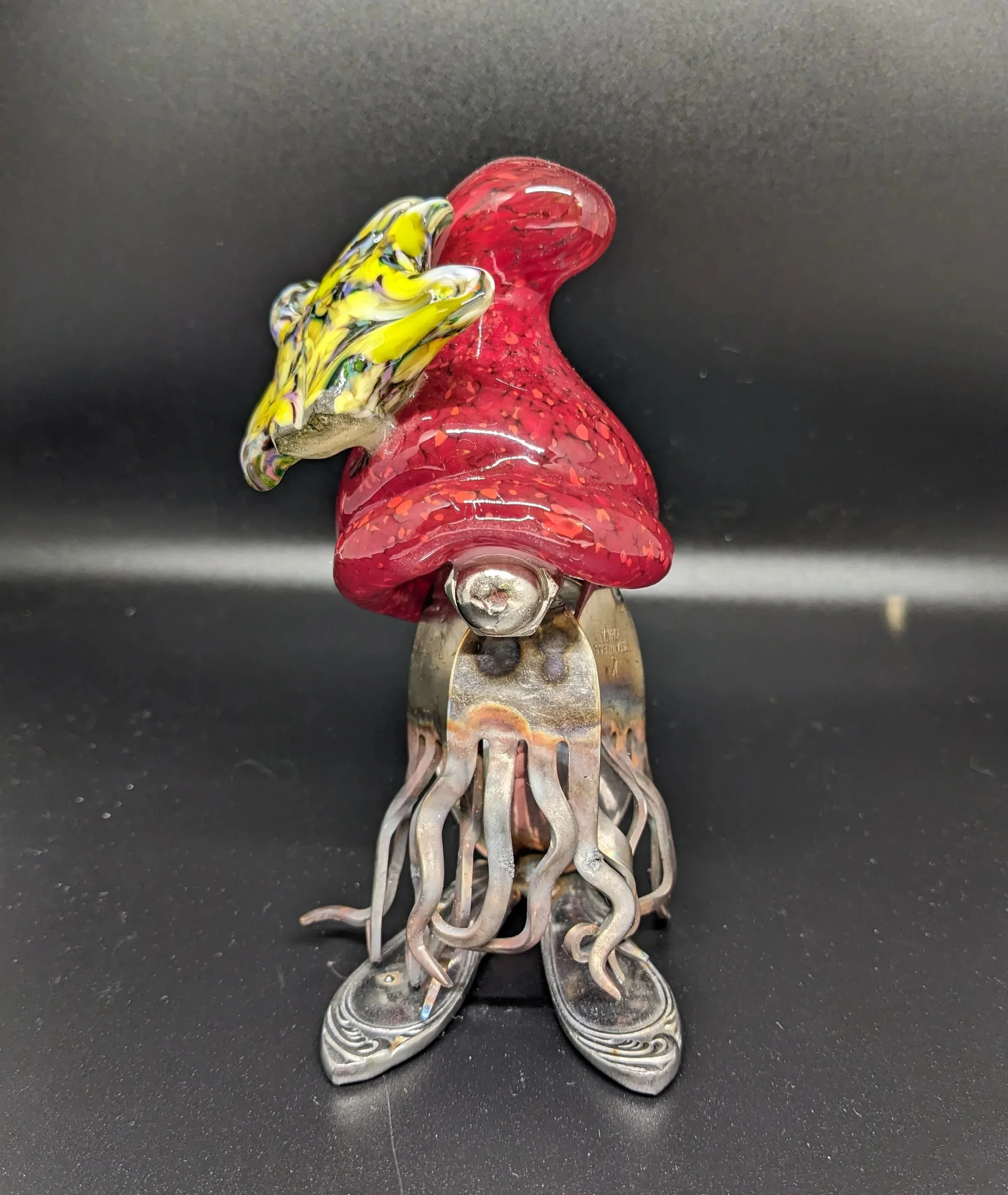 yellow star black.jpg