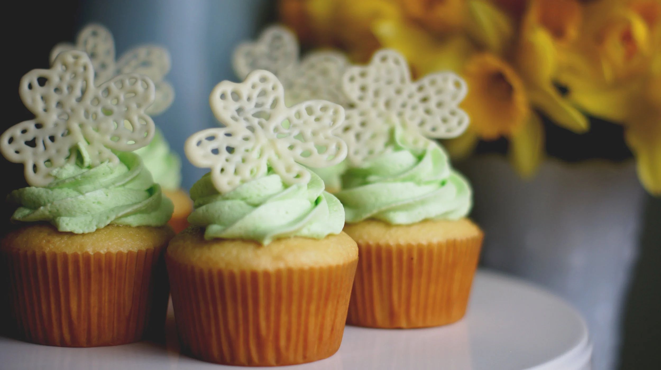 St Patrick's Day Lace Shamrock Cupcakes