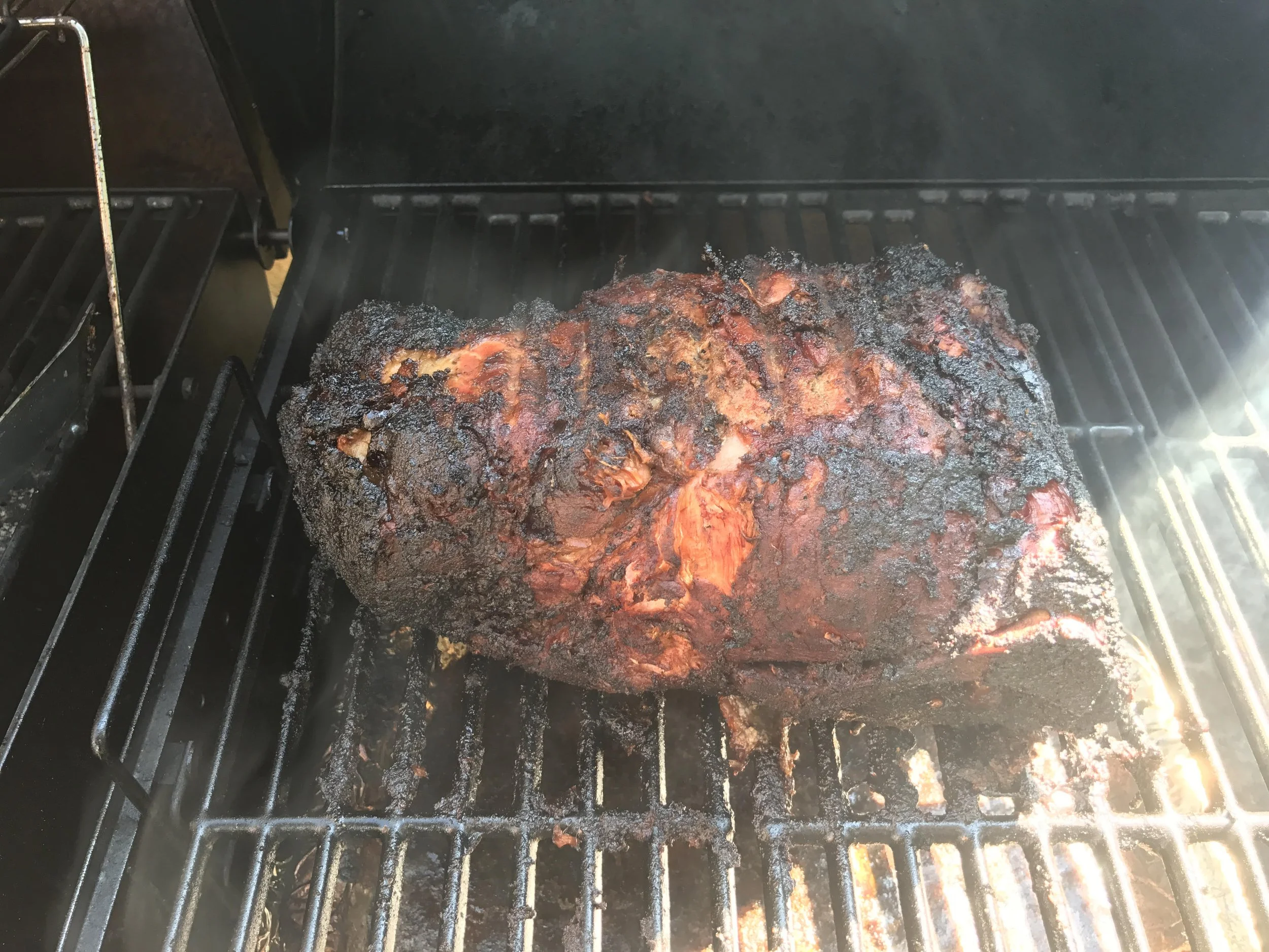  Smoked pork butt, 10 hours 