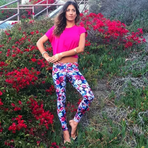 Sulara Wear Top and Leggings. @Sularawear
