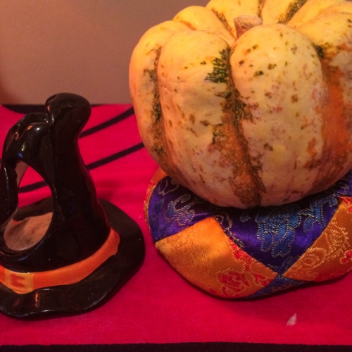 Witches, black cats, candy corn... and pumpkins! A few of my favorite things about Fall.