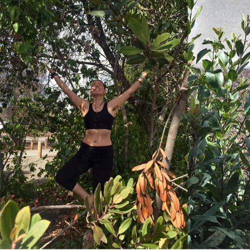 Gabbi in December 2015, living happy, healthy & free, healing herself from the inside out, one breath at a time. A true beautiful soul - follow her healing journey with dysautonomia @ag.straus (Instagram).