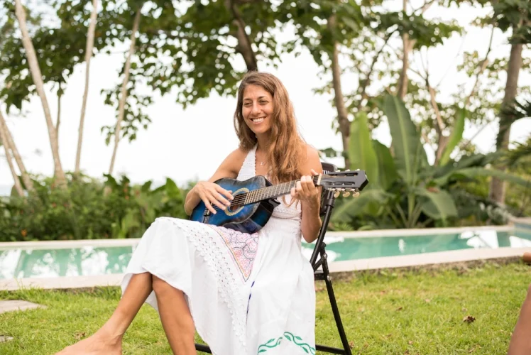 Rima_Guitar.jpg