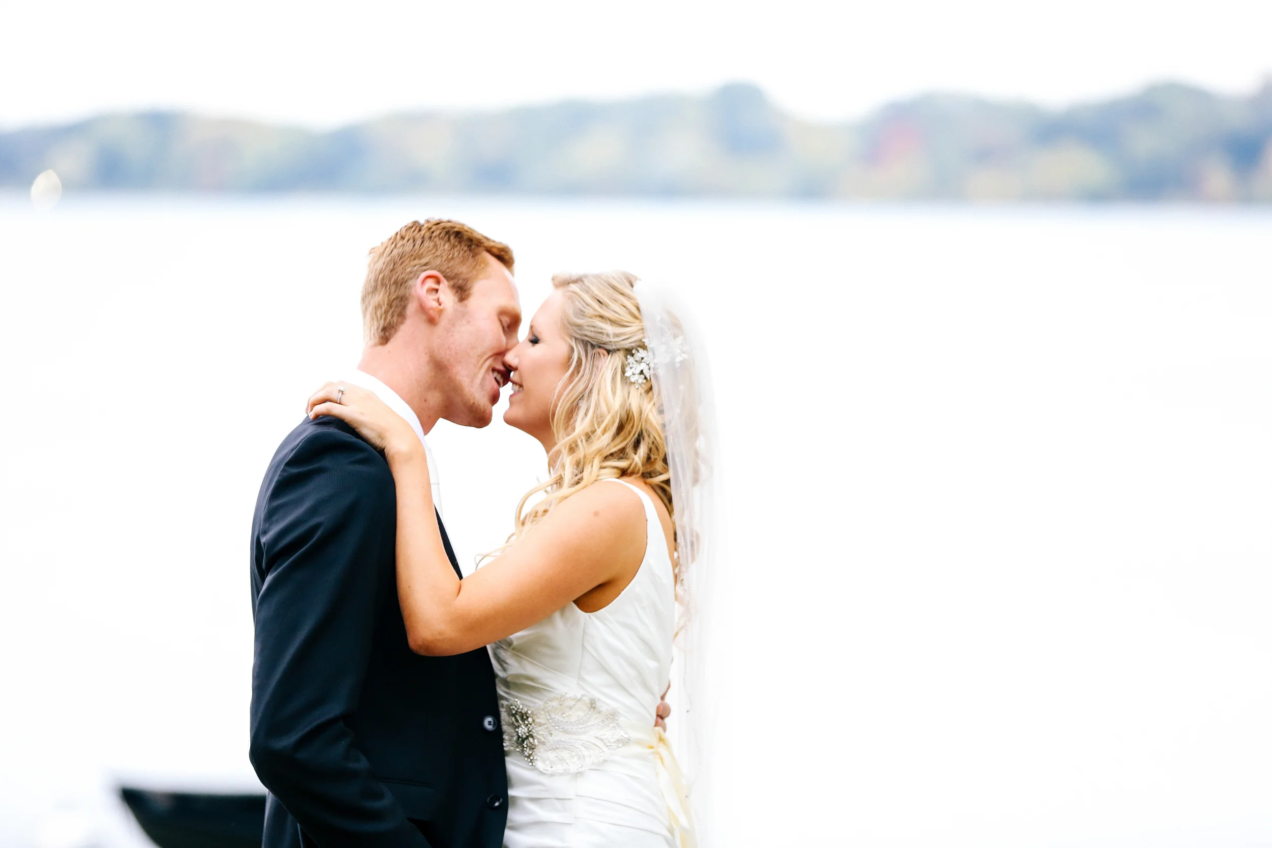 Lake Calhoun Wedding Photographer