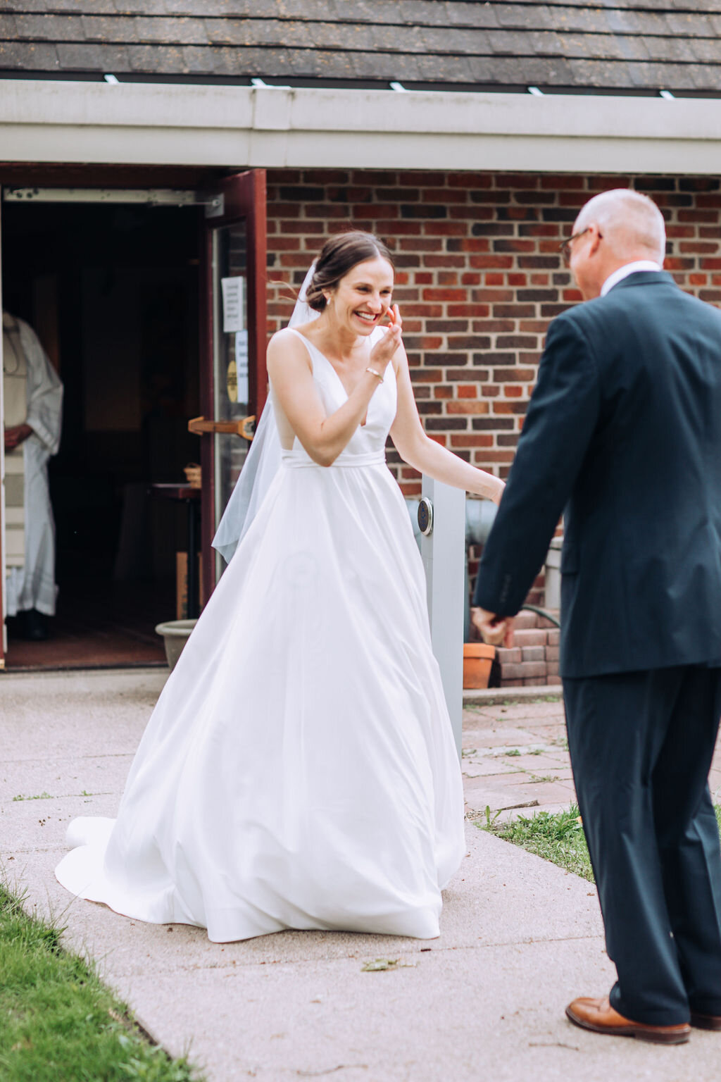 GinaandAlex_MinneapolisWedding_COVID_FlowEventGroup(169of423).jpg