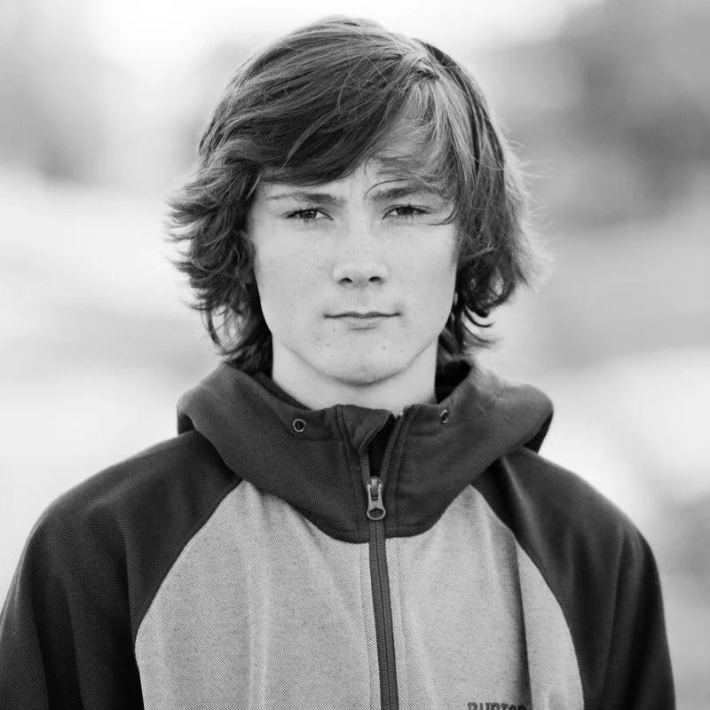   THE MAGNA CUM LAUDE 575   12 Final Edited Images — Duplicates in Black &amp; White — Duplicates in Our Signature Glow Up Portrait Edit — Sized for Both Print &amp; Web-Use — Up to 3 Outfits — Additional Edited Images - 10/ea. 