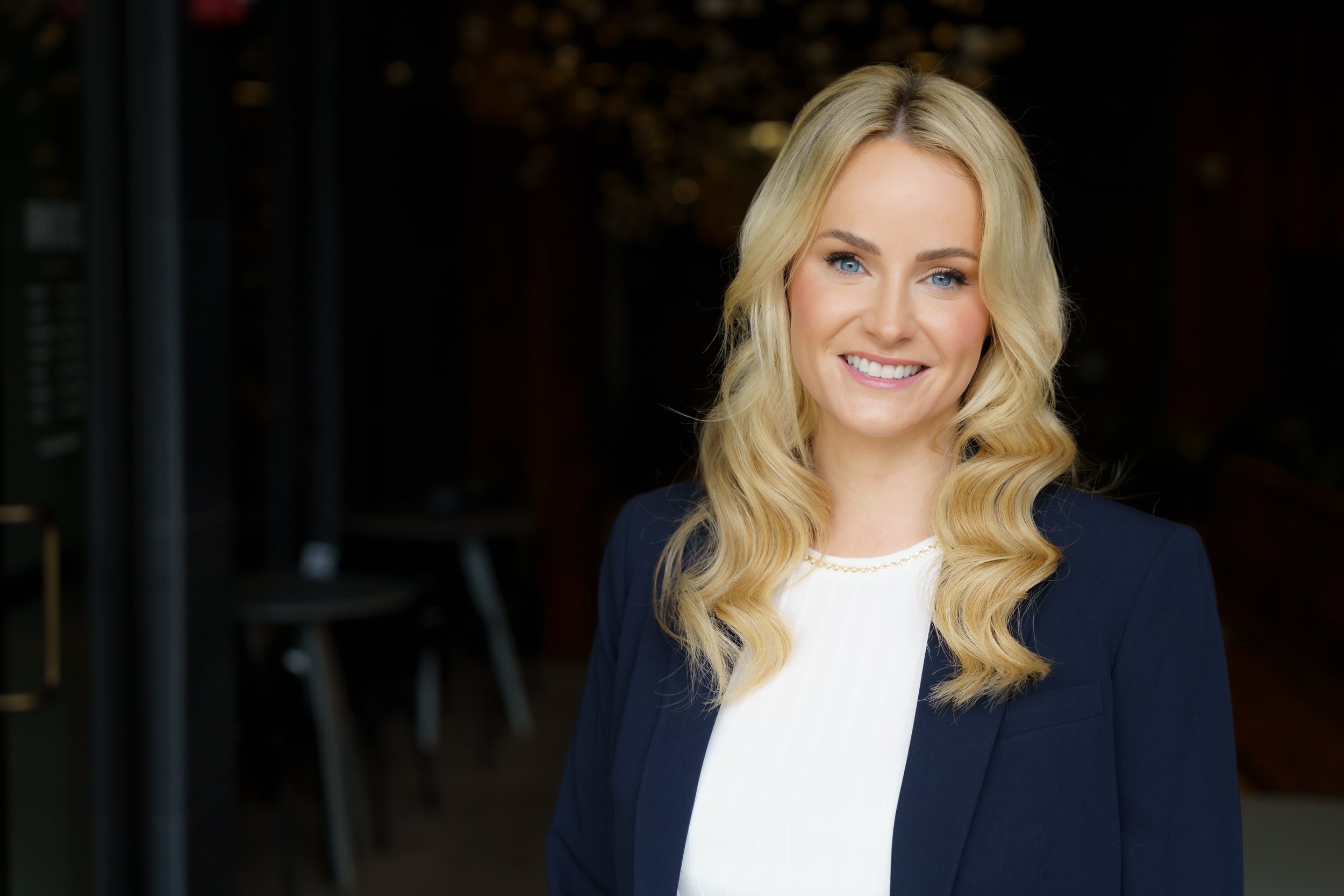 woman headshot modern