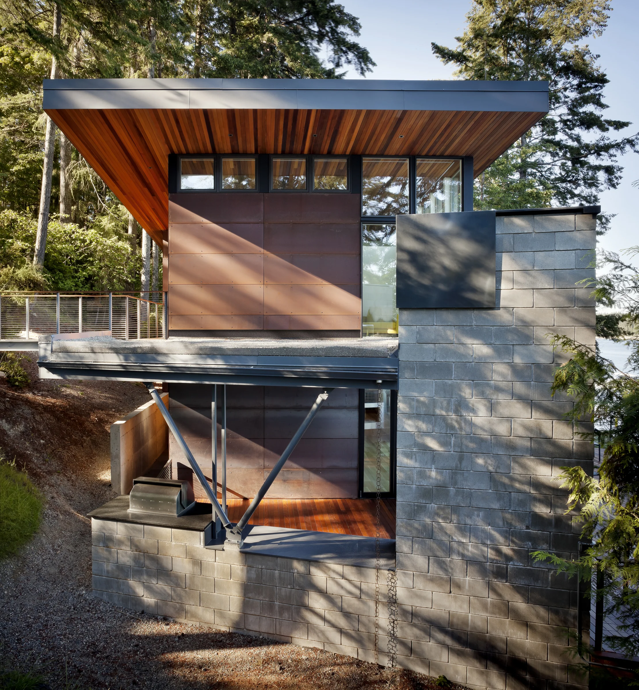 Herron Island Cabin_TBp 008-WEB.jpg
