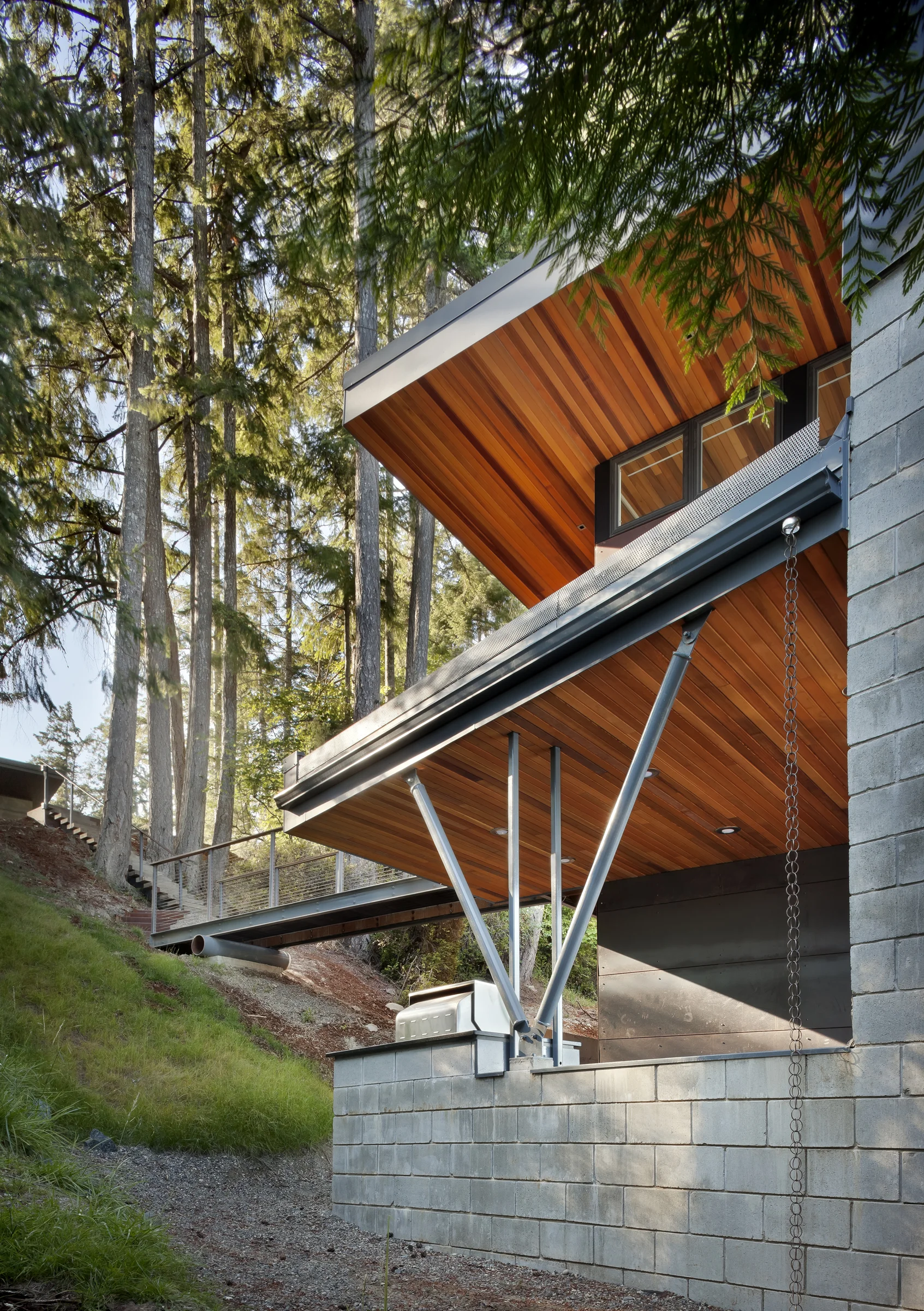 Herron Island Cabin_TBp 009-WEB.jpg