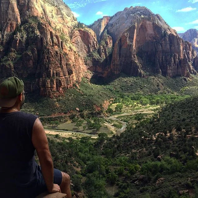 The subtle energy of the nature warms up the heart, the dynamic infrastructure of the body blows my mind. #timeandlove  #physicsphilosophylove @abetterdaygroup @behrouz.bozorgnia