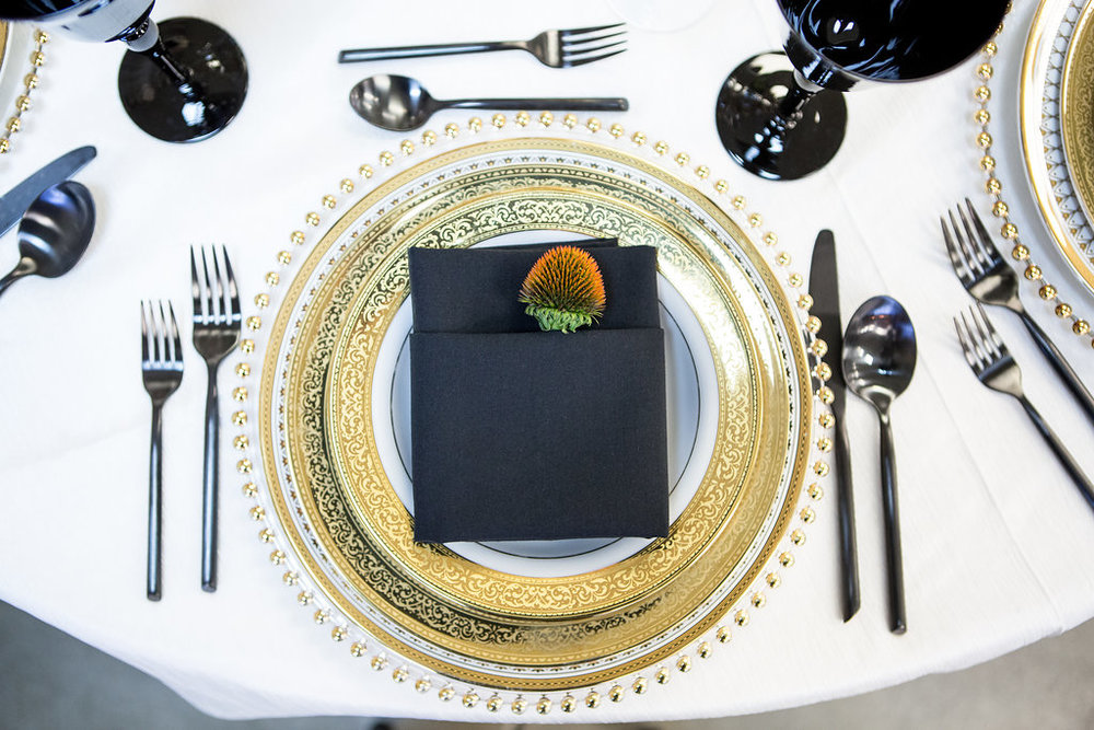 event-dinnerware
