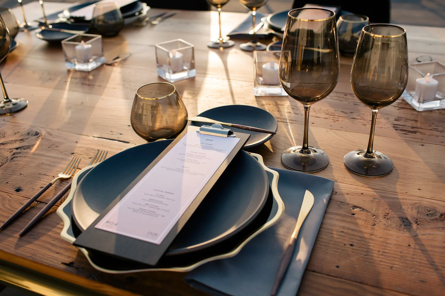 rooftop-dinnerware