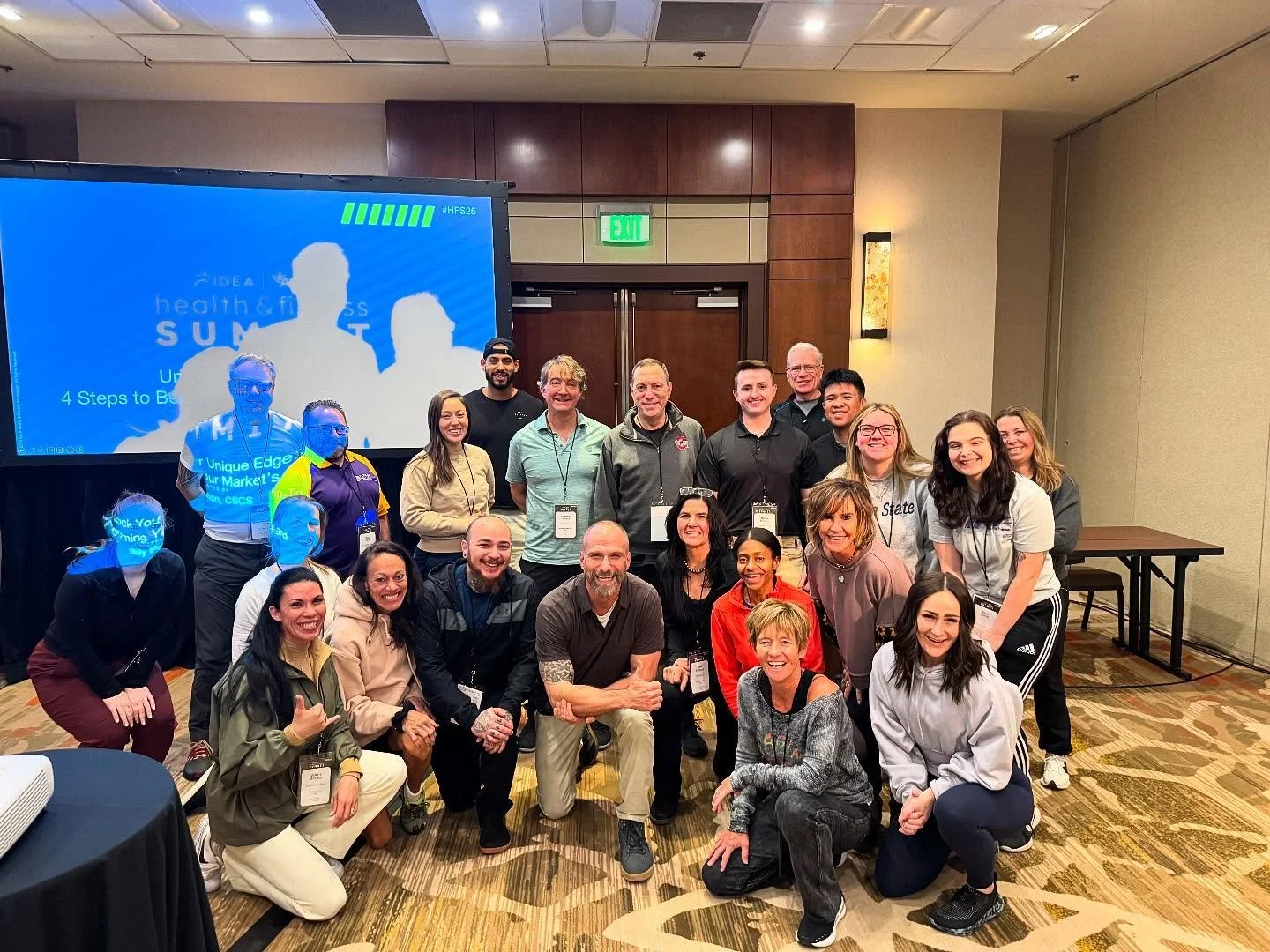 An excellent kickstart to the IDEA ACSM Health + Fitness Summit weekend, talking about one of my very favorite topics &hellip; Differentiation!

Thanks everybody for waking up early this morning, ready to dig deep and set a new bar for your brand. 

