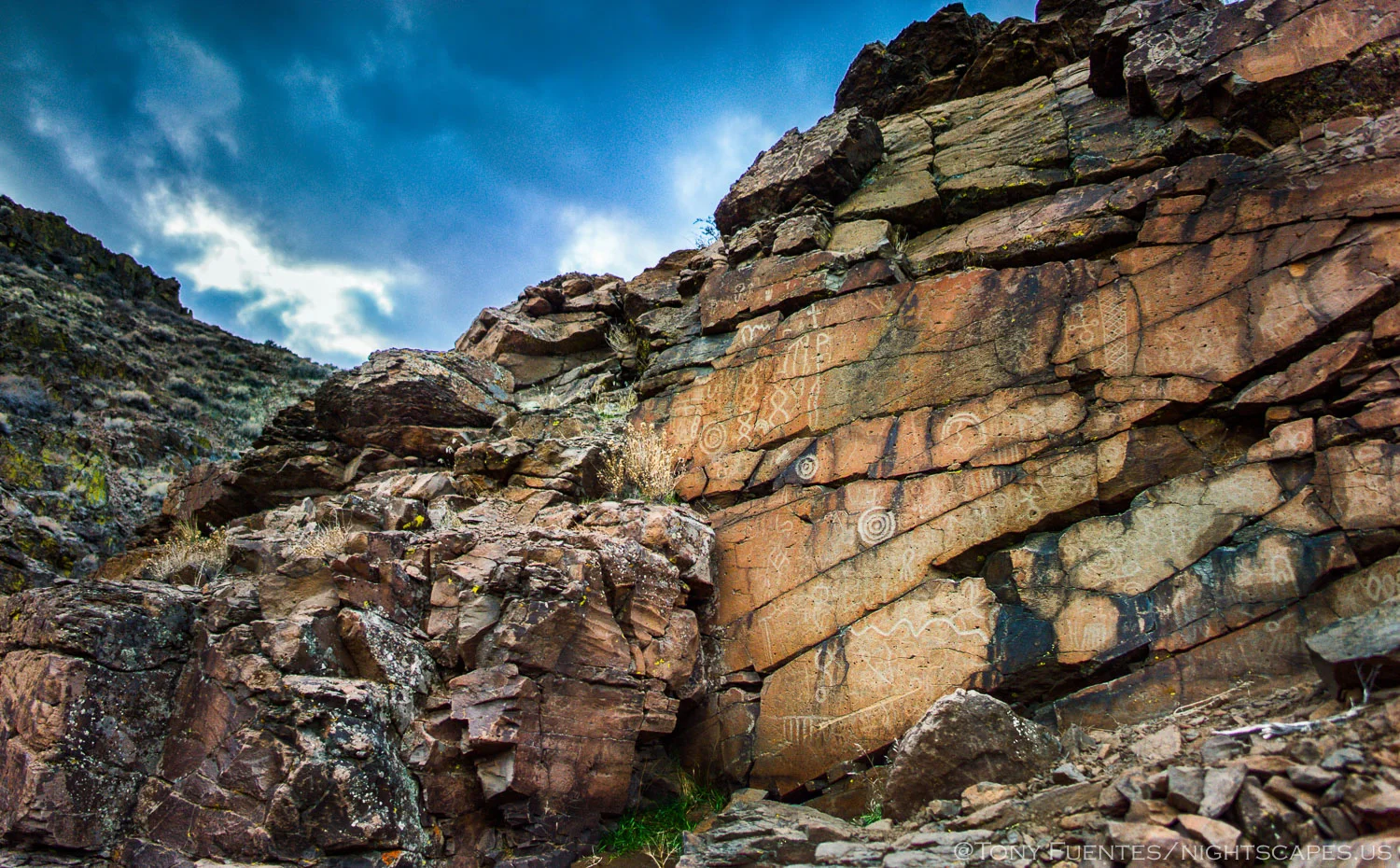 Spanish Springs Petroglyps