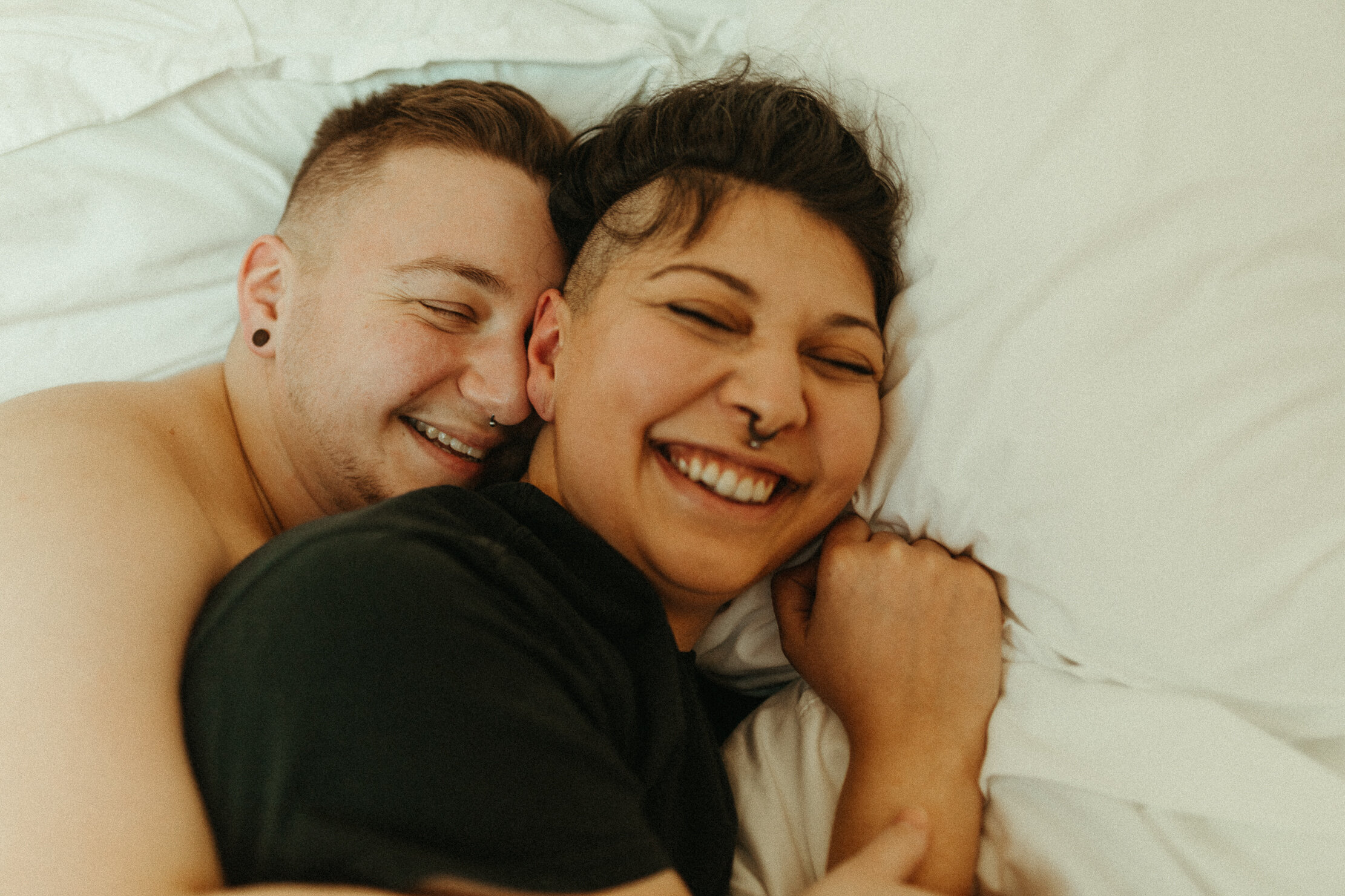 seattle-portland-tacoma-queer-trans-non-binary-intimate-in-home-pnw-engaygement-engagement-couples-boudoir-photographer-halle-roland-photography-395.jpg