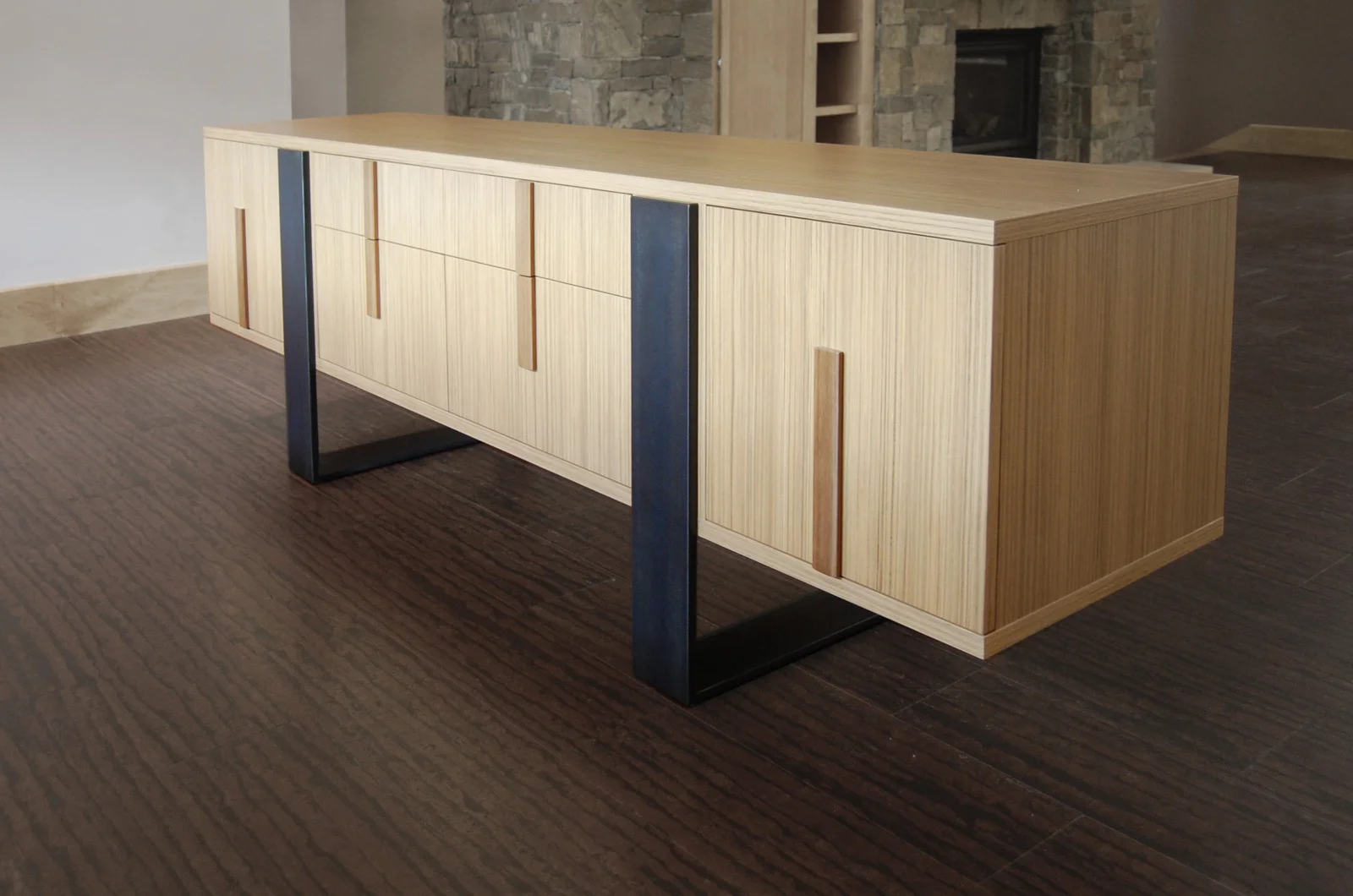 blonde-credenza-steel-sled-base-desat.jpg