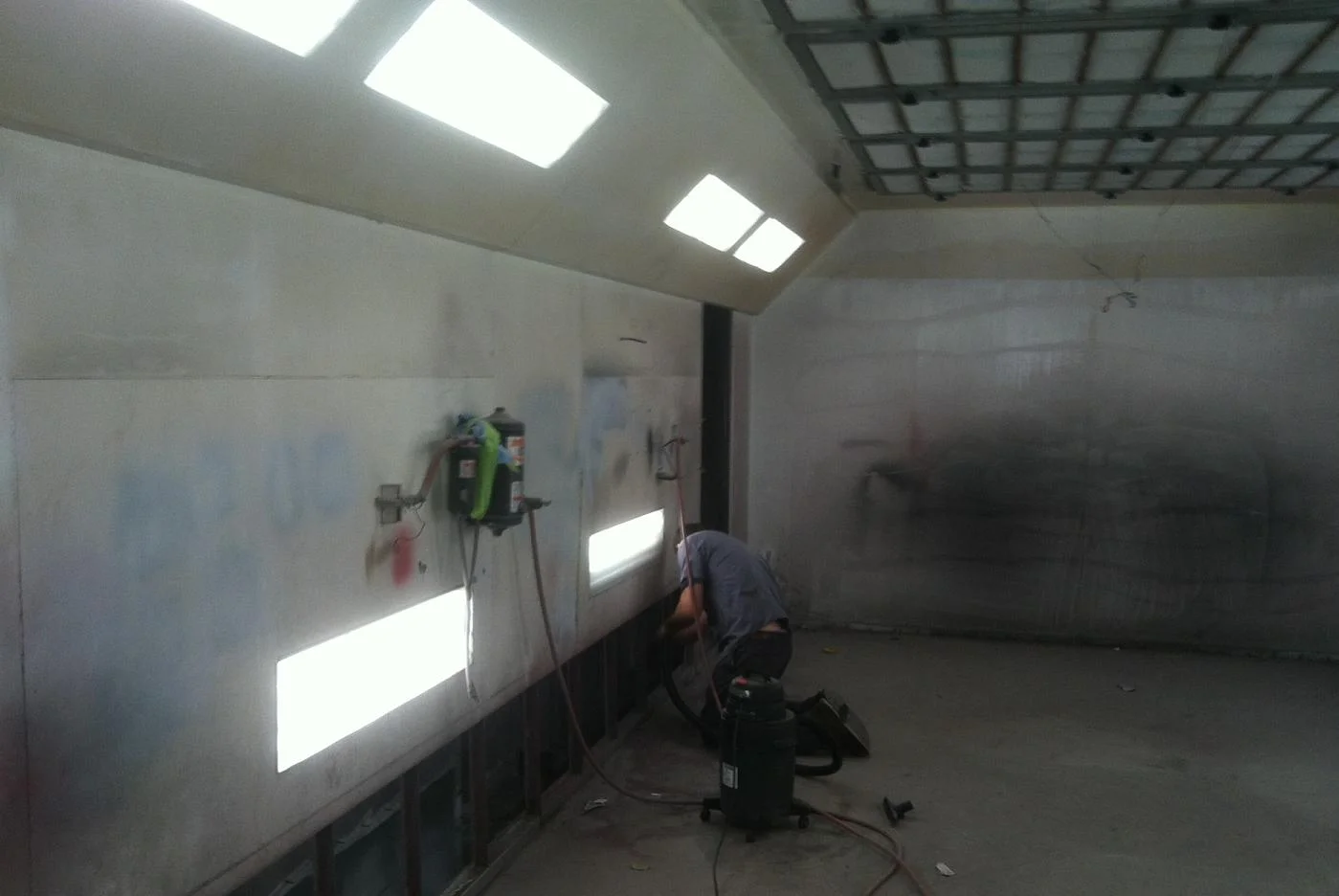 CLEANING A PAINTBOOTH BEFORE AND AFTER.JPG