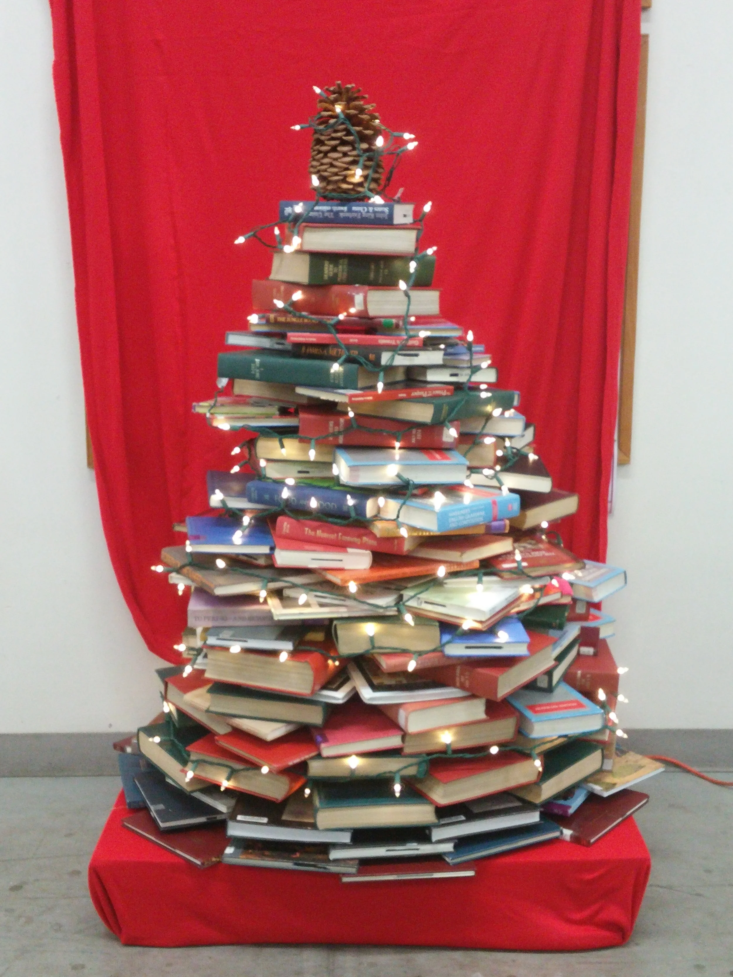 BNB 2015 Christmas Book Tree