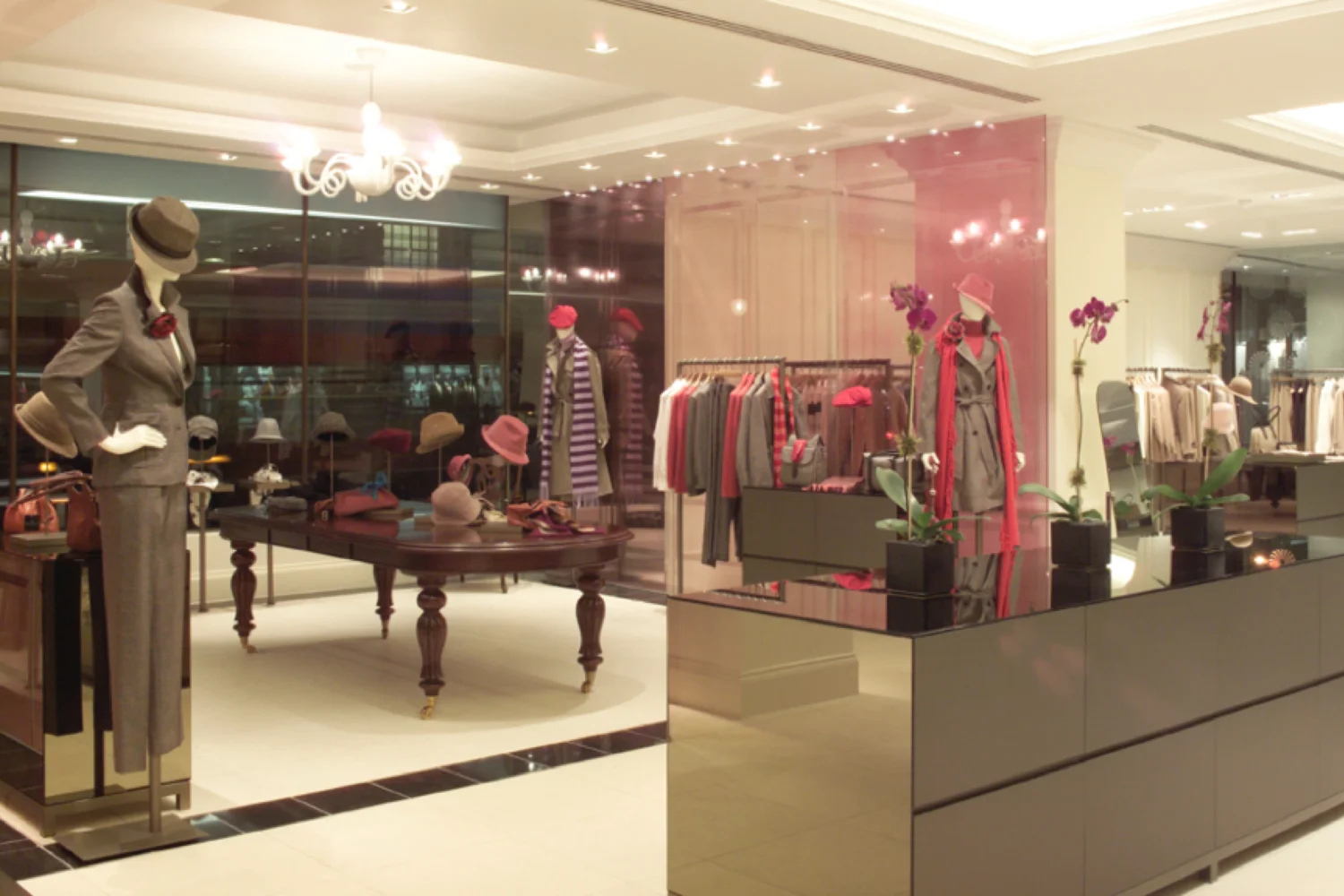 Aquasanctum flagship5.jpg