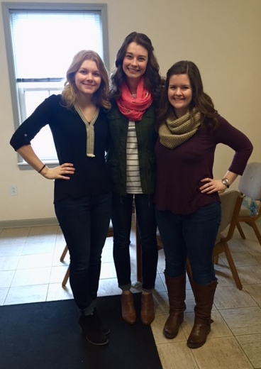 My best friends Jordan and Hattie posing with me for our Last First DAy of School photo.